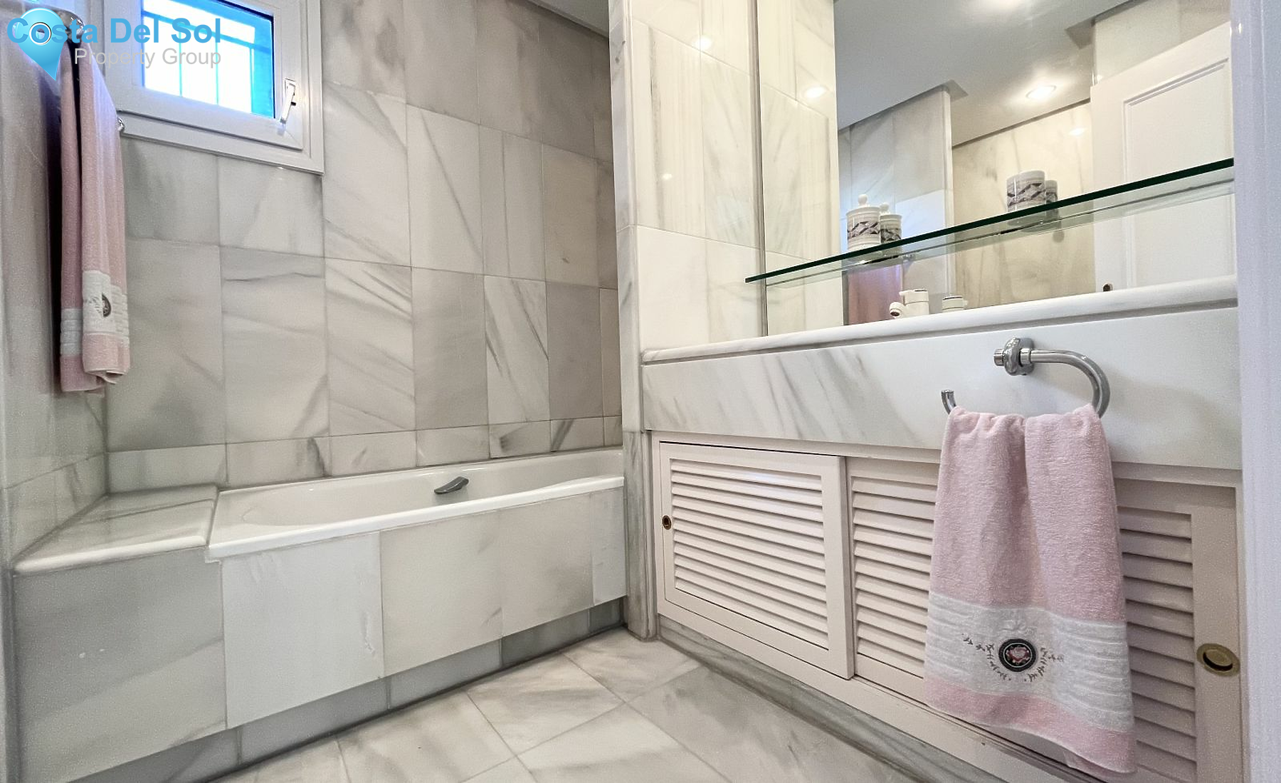 Ground Floor Apartment in The Golden Mile-1224123