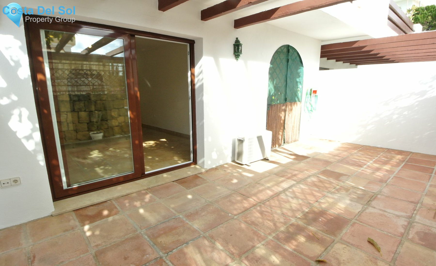 Ground Floor Apartment in The Golden Mile-1424693