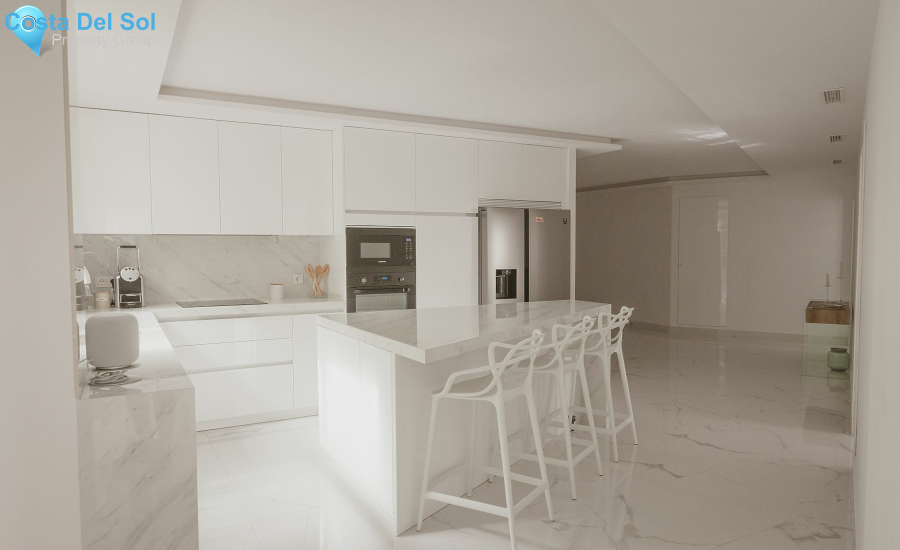 Ground Floor Apartment in The Golden Mile-1429350