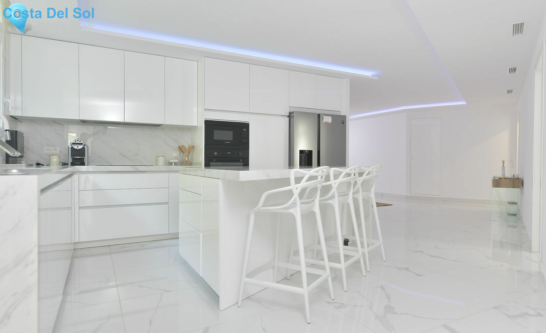 Ground Floor Apartment in The Golden Mile-1485611