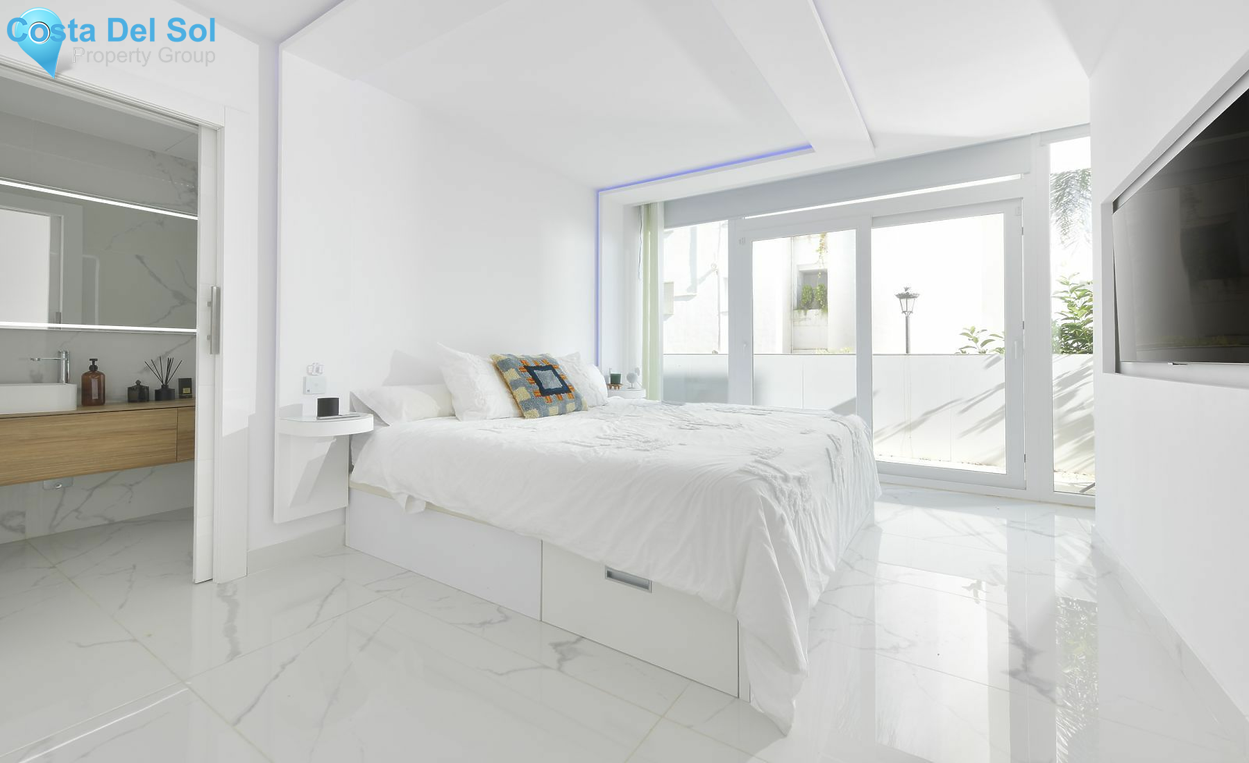 Ground Floor Apartment in The Golden Mile-1485612