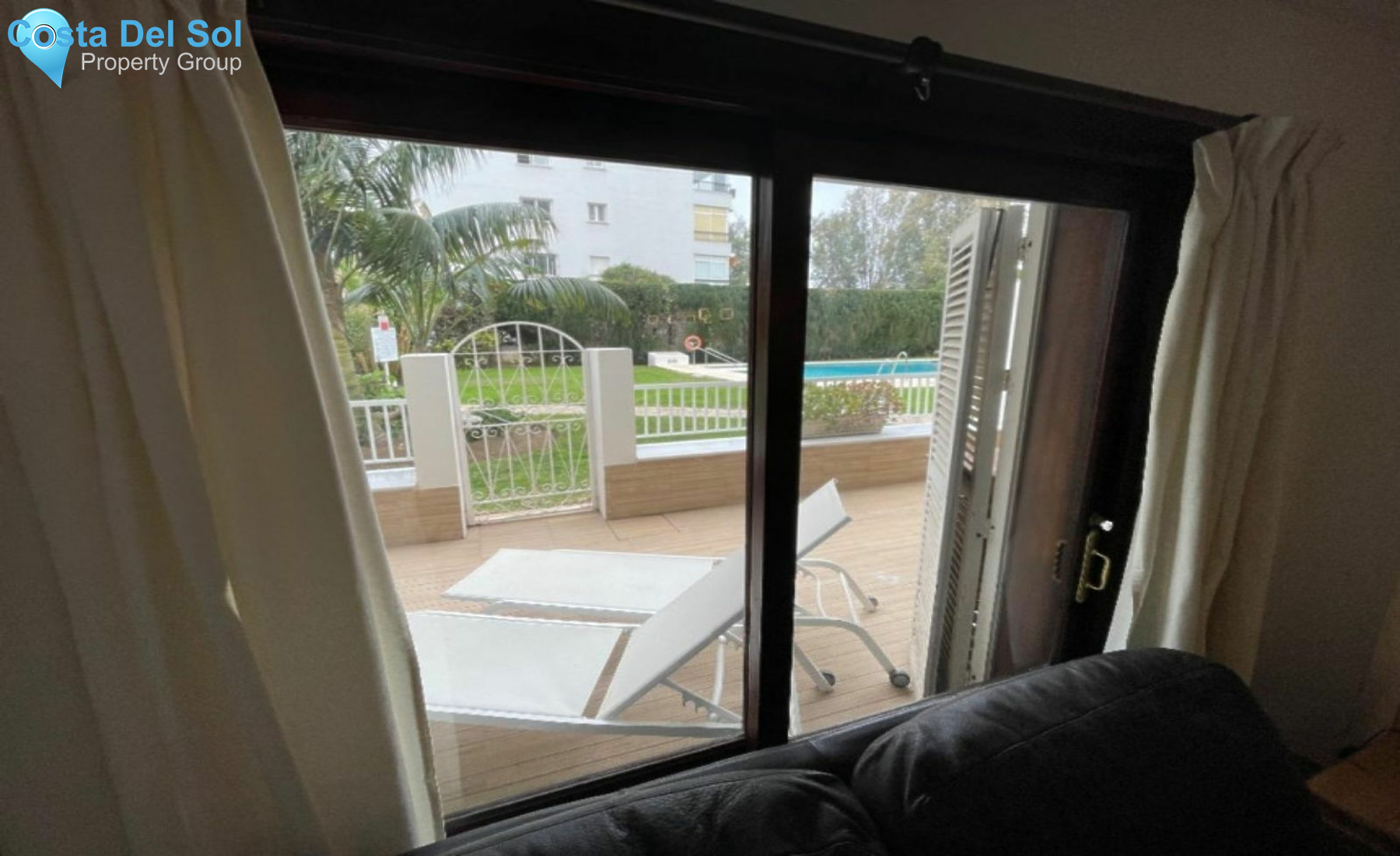 Ground Floor Apartment in The Golden Mile-1552272