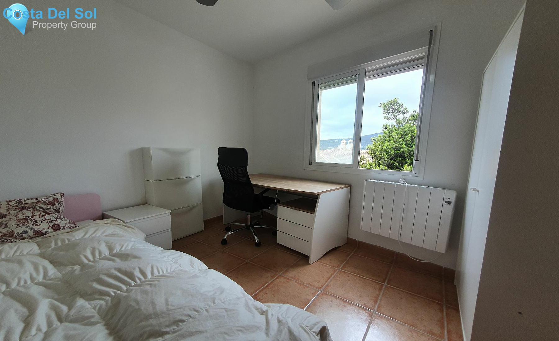 Middle Floor Apartment in Alcaucín-1165498