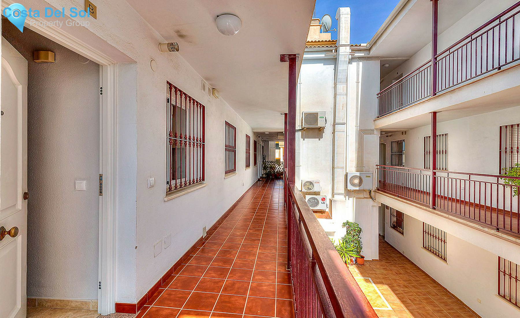 Middle Floor Apartment in Alhaurín de la Torre-1275963