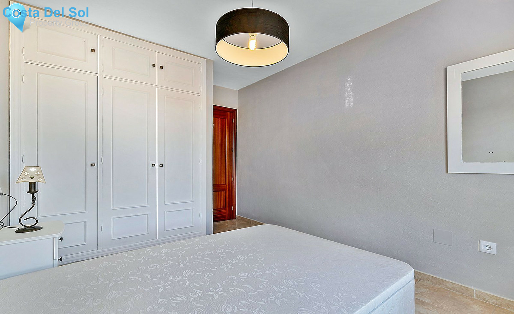 Middle Floor Apartment in Alhaurín de la Torre-1275968