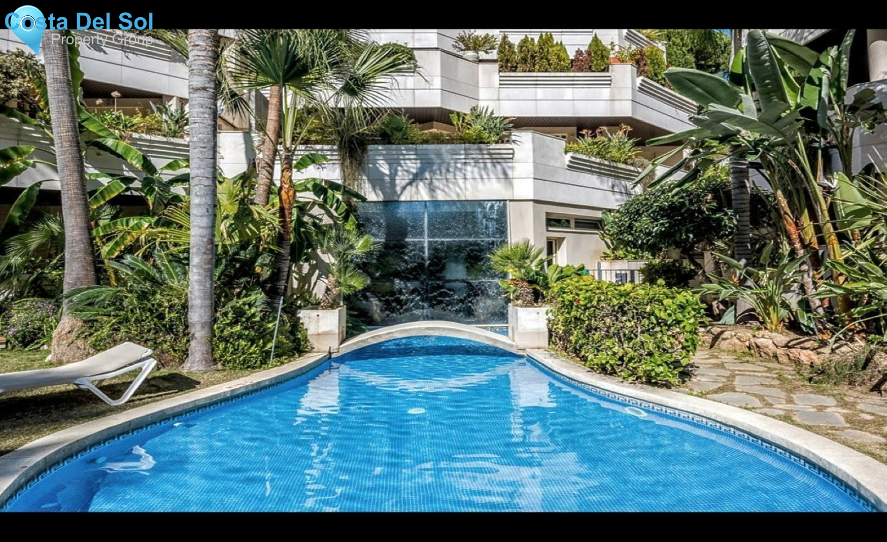 Middle Floor Apartment in Aloha-1278079