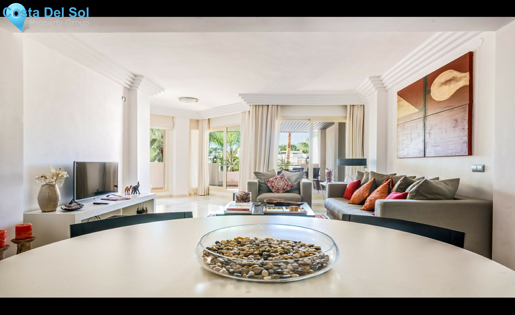 Middle Floor Apartment in Aloha-1278070