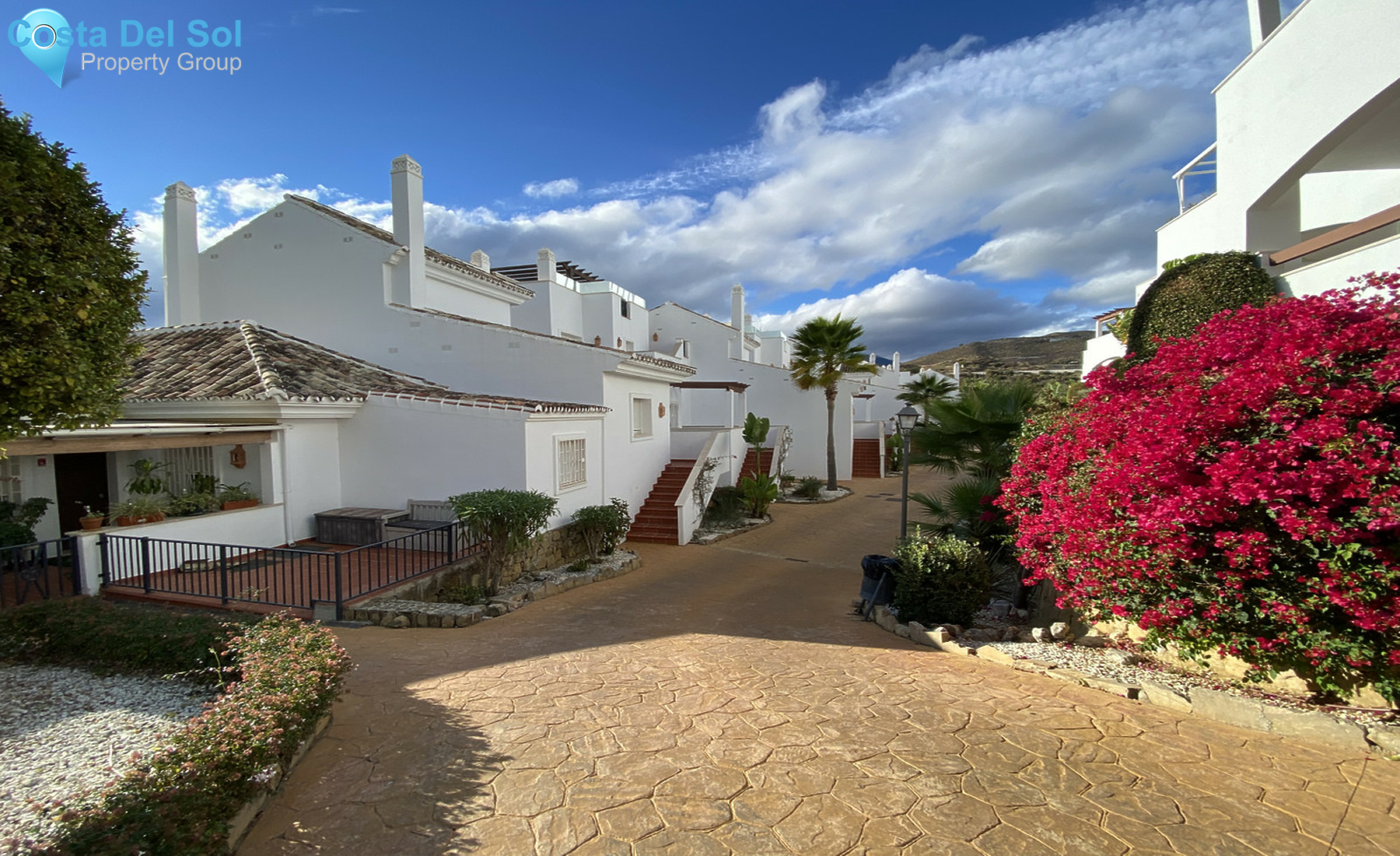 Middle Floor Apartment in Aloha-1307729