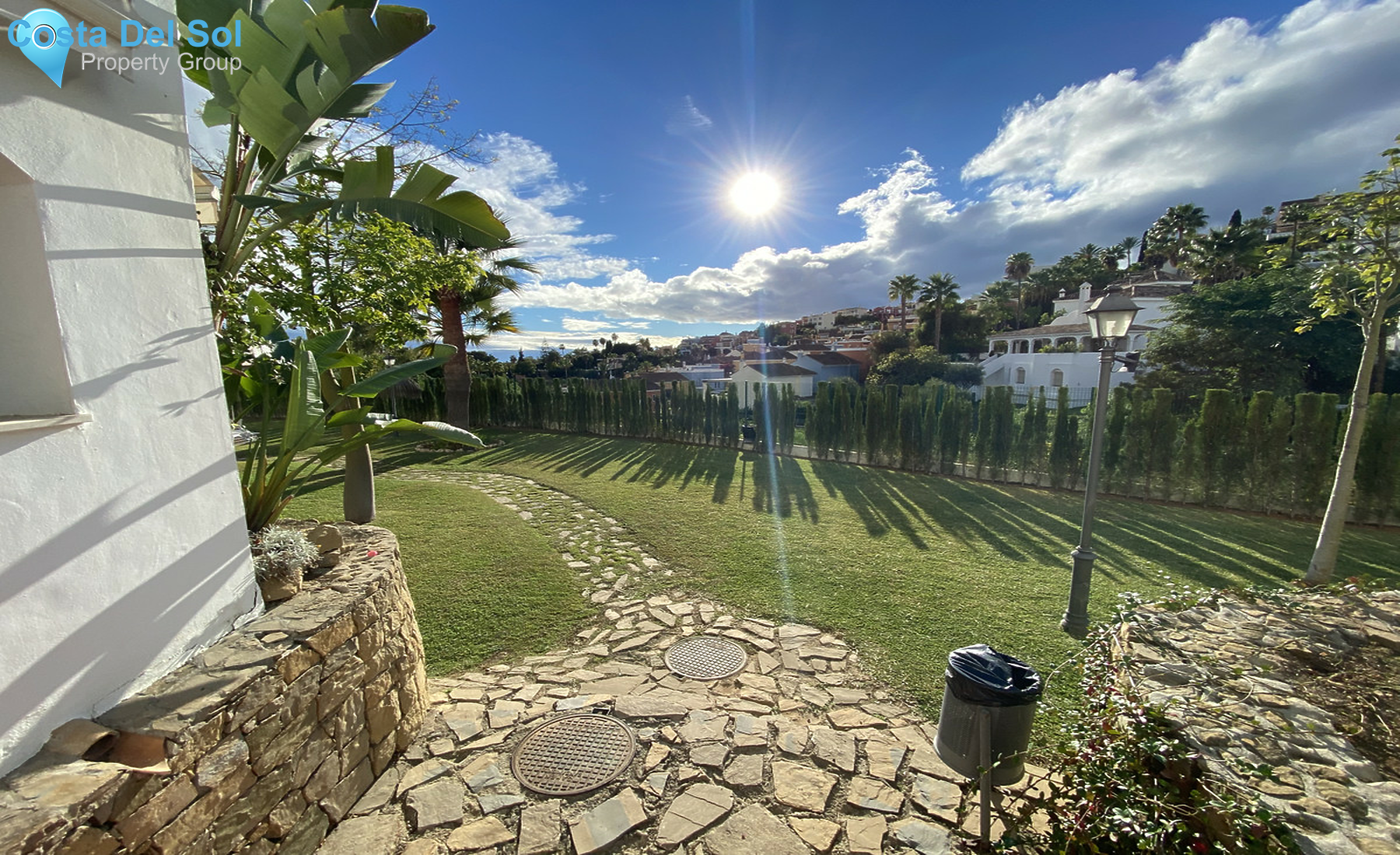 Middle Floor Apartment in Aloha-1307733