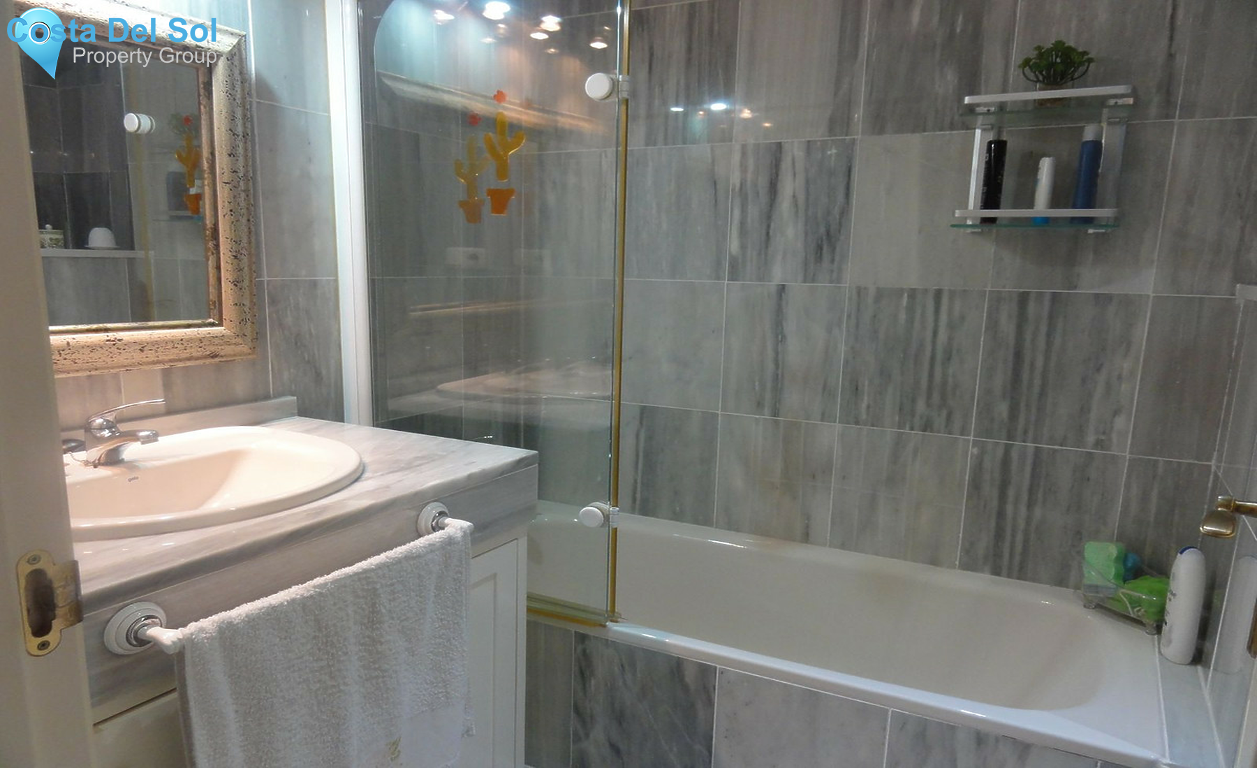 Middle Floor Apartment in Artola-1243323
