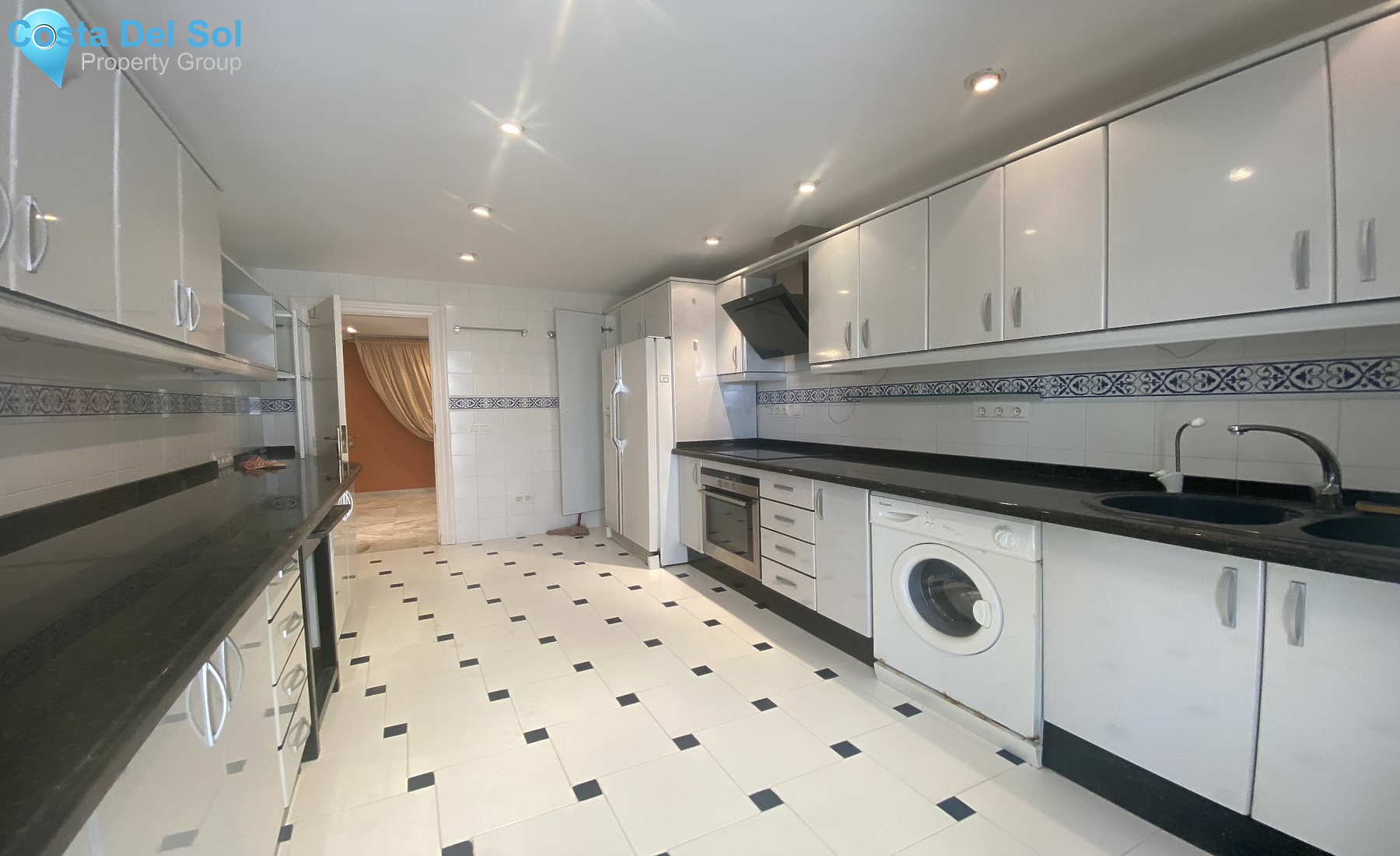 Middle Floor Apartment in Atalaya-1177857