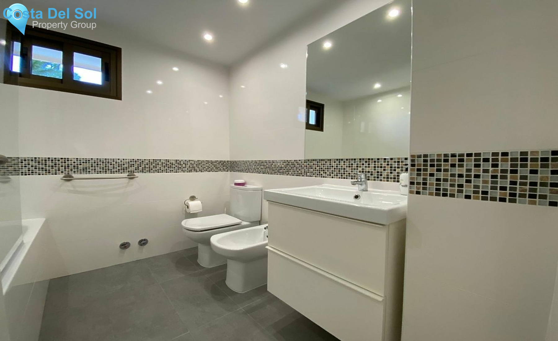 Middle Floor Apartment in Atalaya-1423861