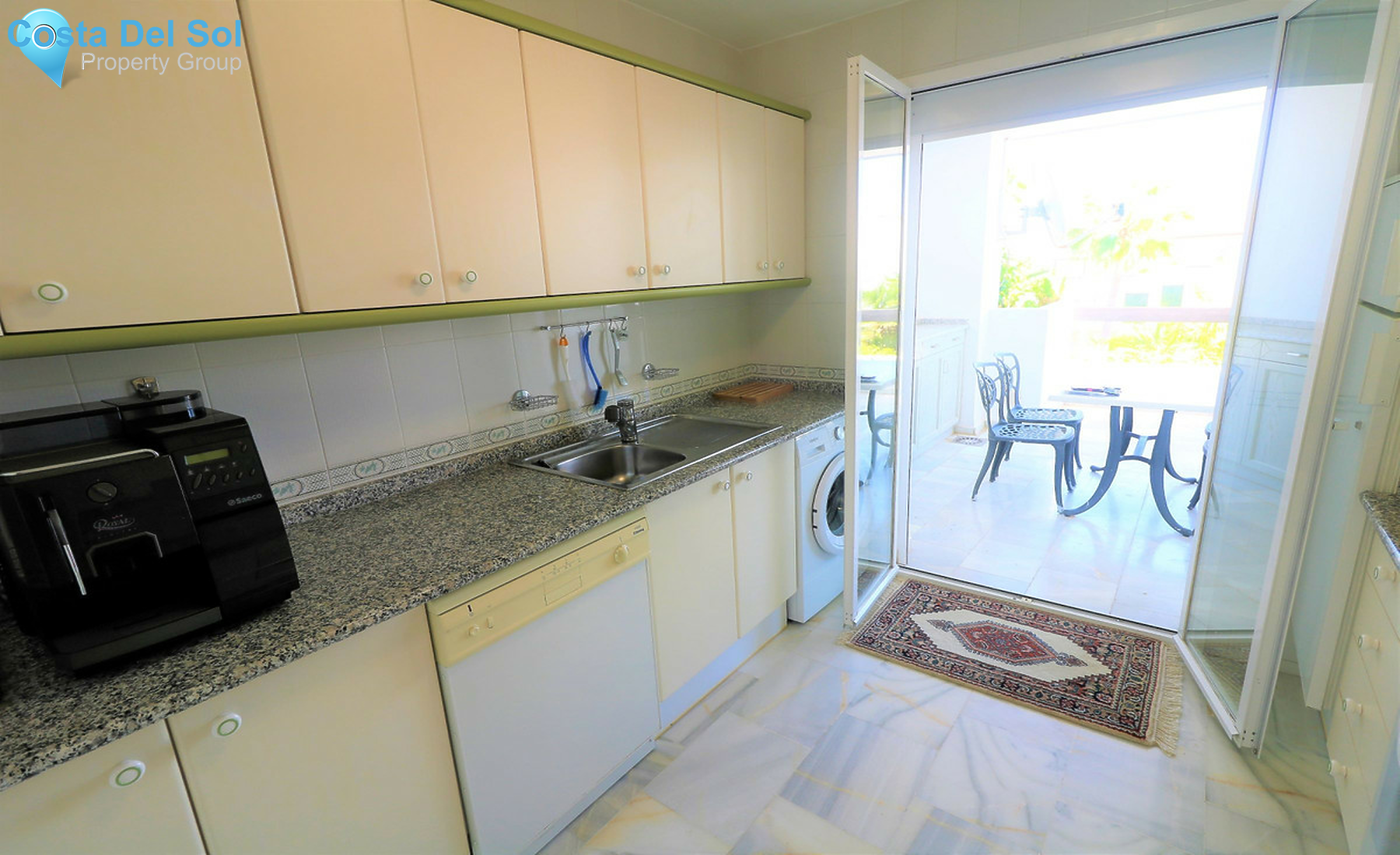 Middle Floor Apartment in Bel Air-721623