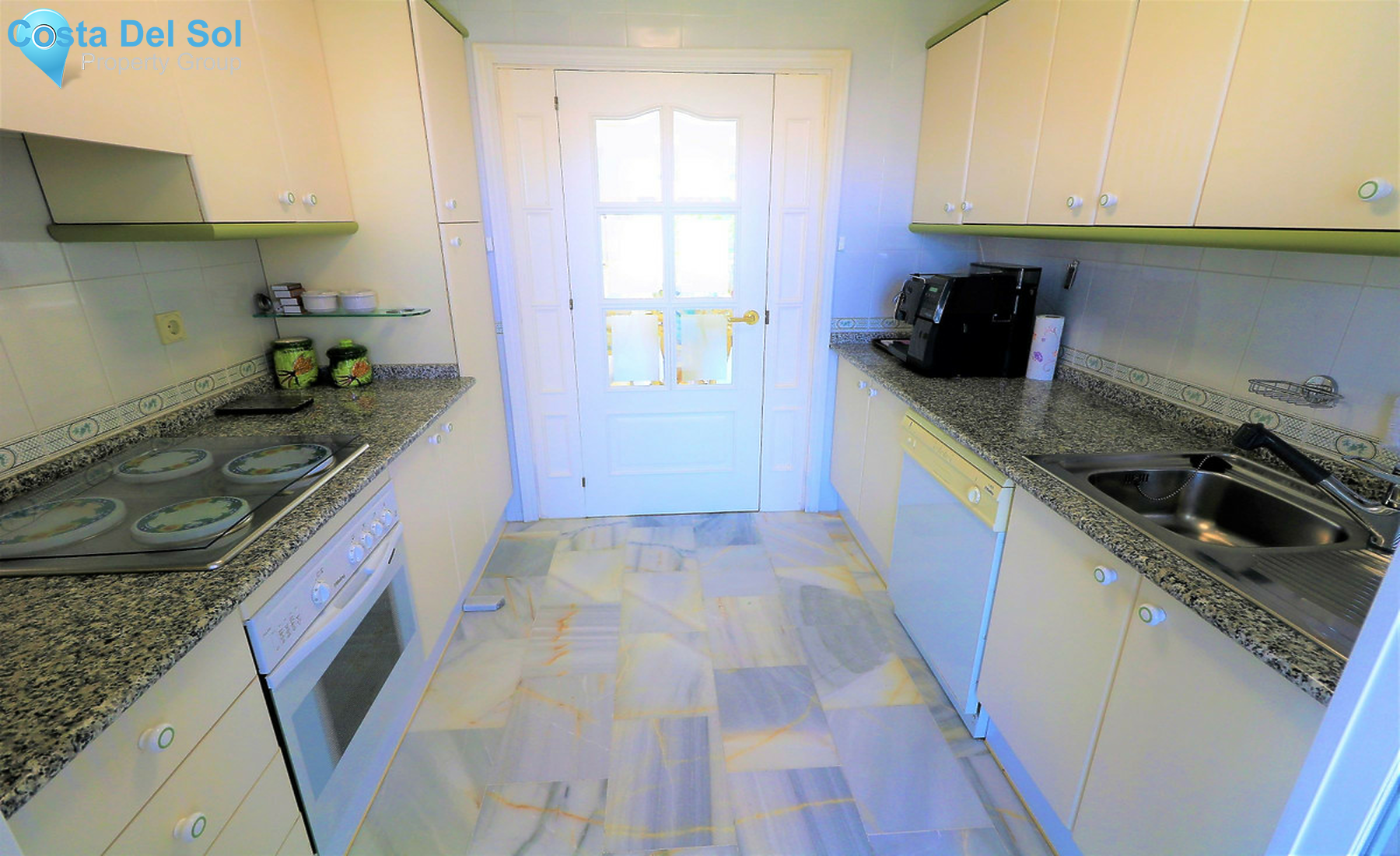 Middle Floor Apartment in Bel Air-721624