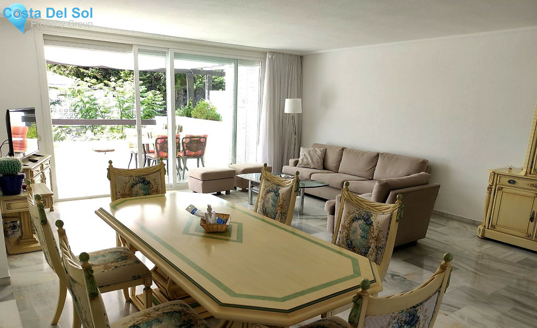 Middle Floor Apartment in Bel Air-721612