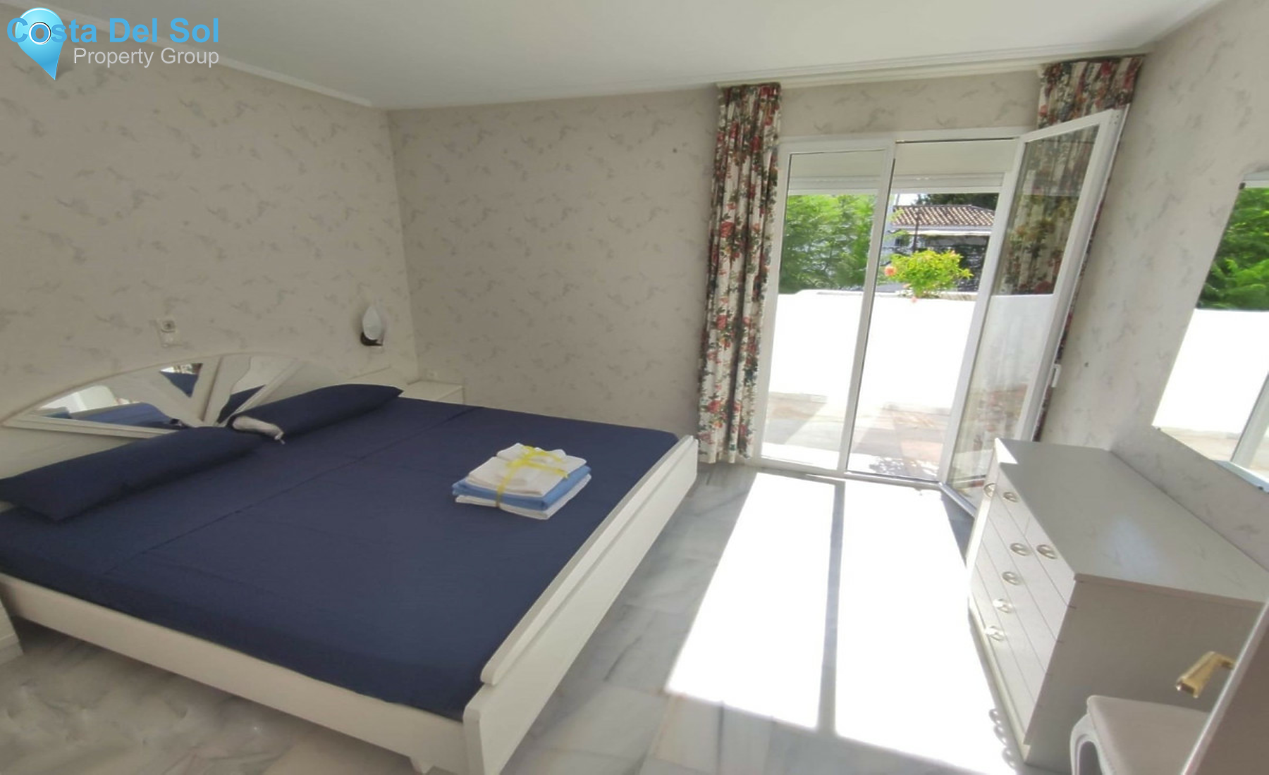 Middle Floor Apartment in Bel Air-721613