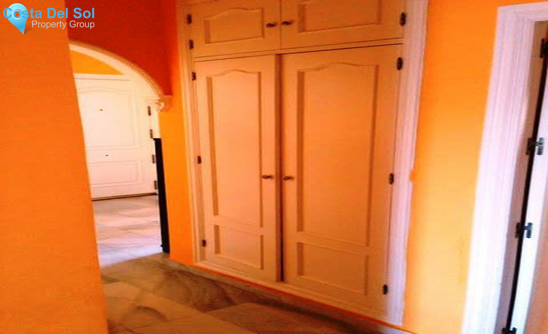 Middle Floor Apartment in Bel Air-1354785