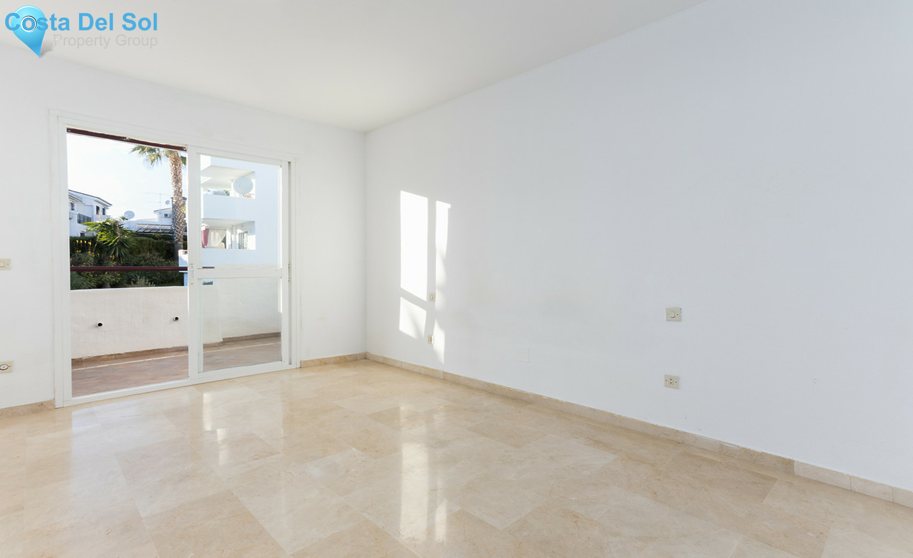 Middle Floor Apartment in Bel Air-709422