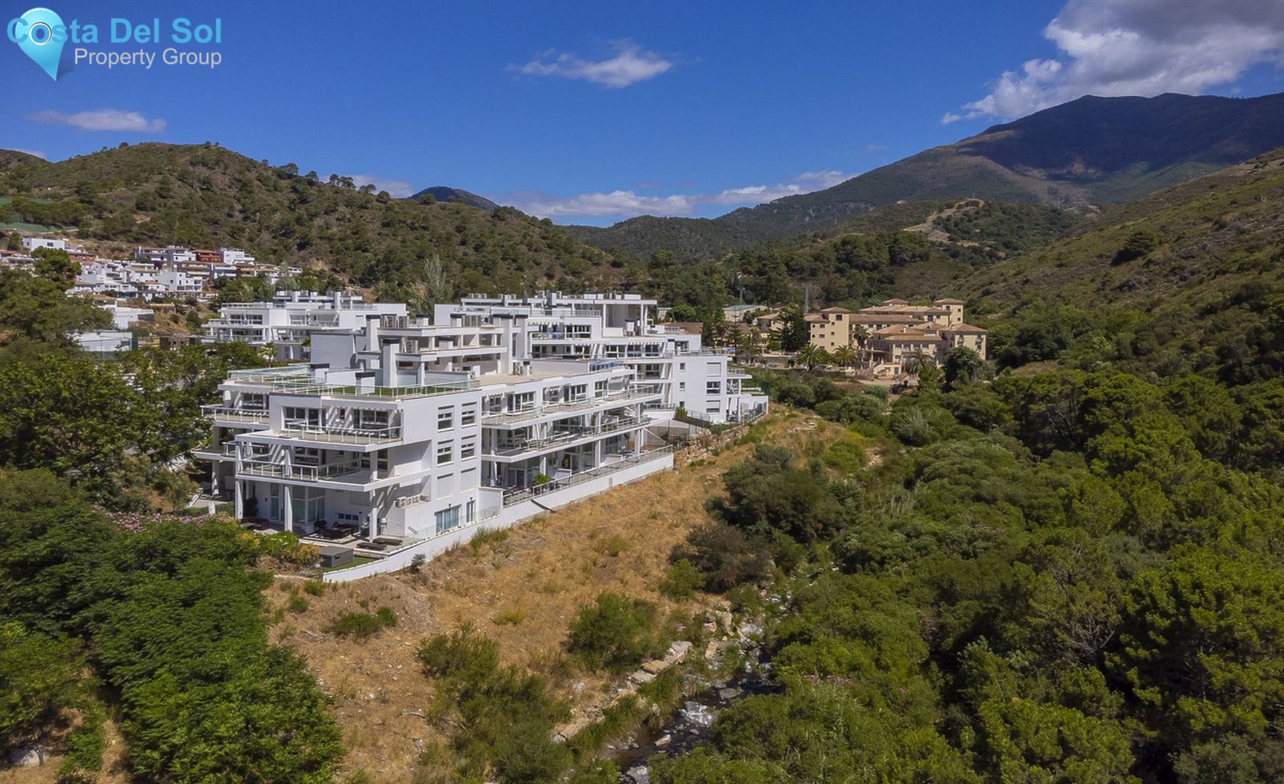 Middle Floor Apartment in Benahavís