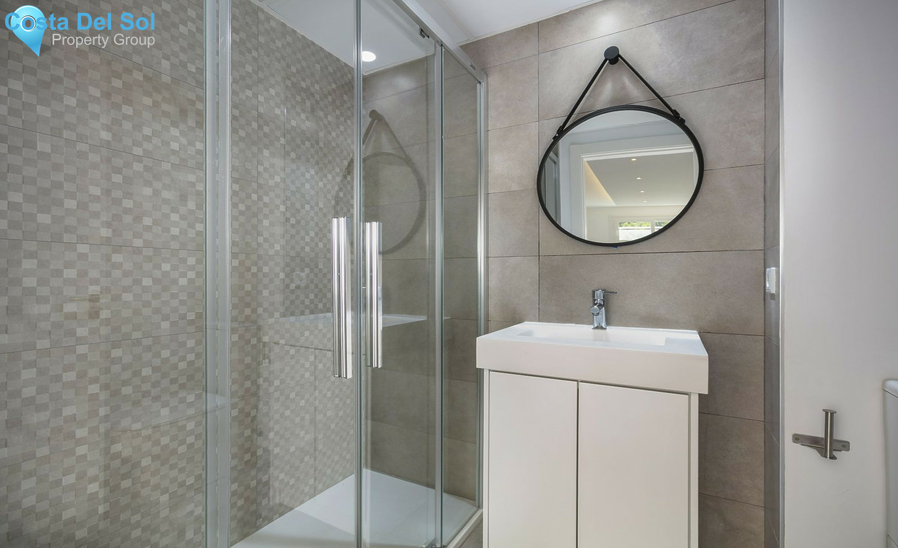 Middle Floor Apartment in Benahavís-1240389