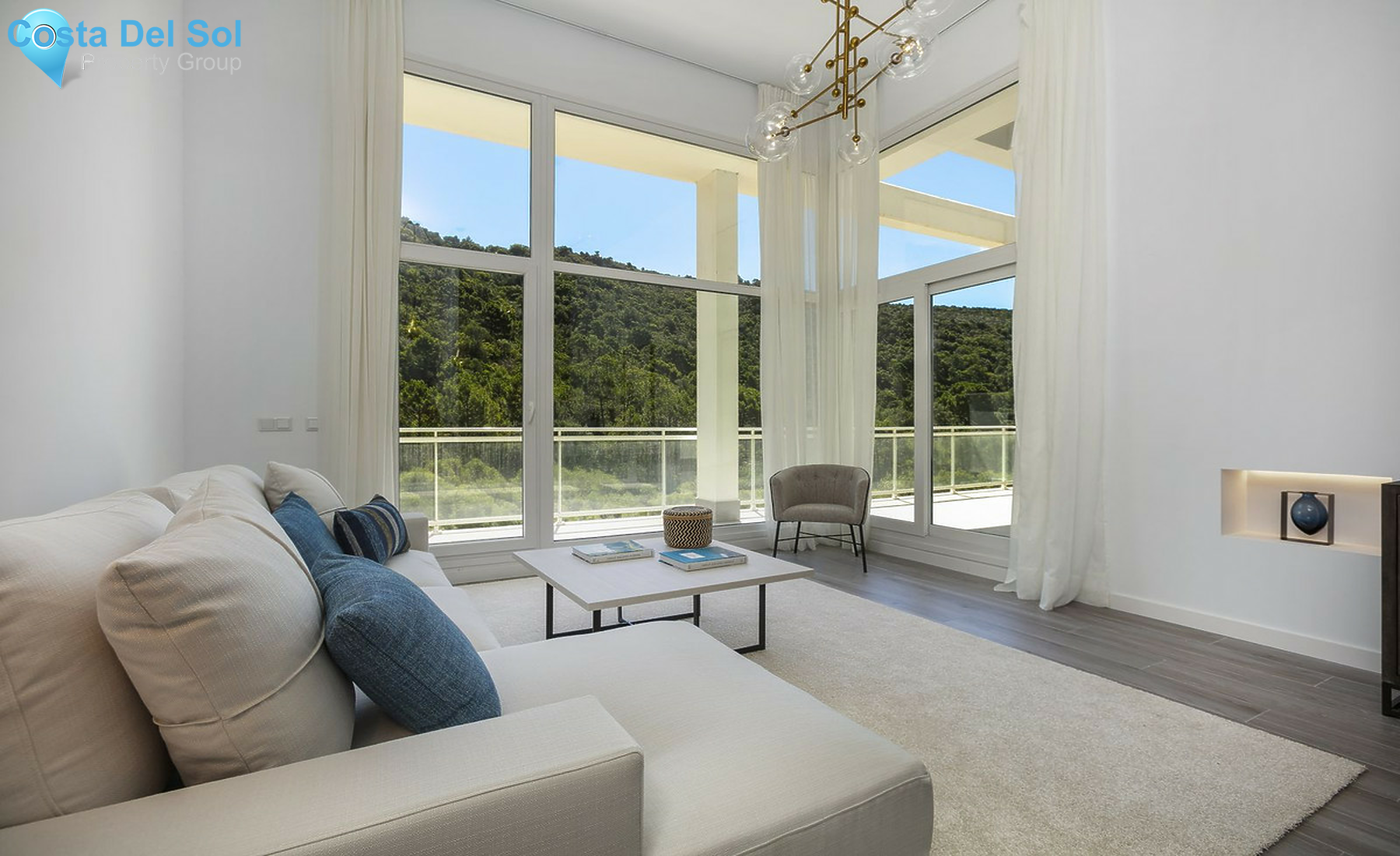 Middle Floor Apartment in Benahavís-1240375