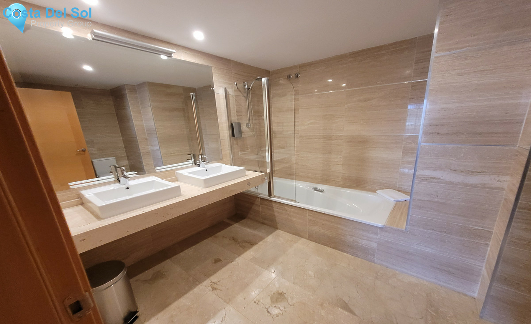 Middle Floor Apartment in Benahavís-1241434