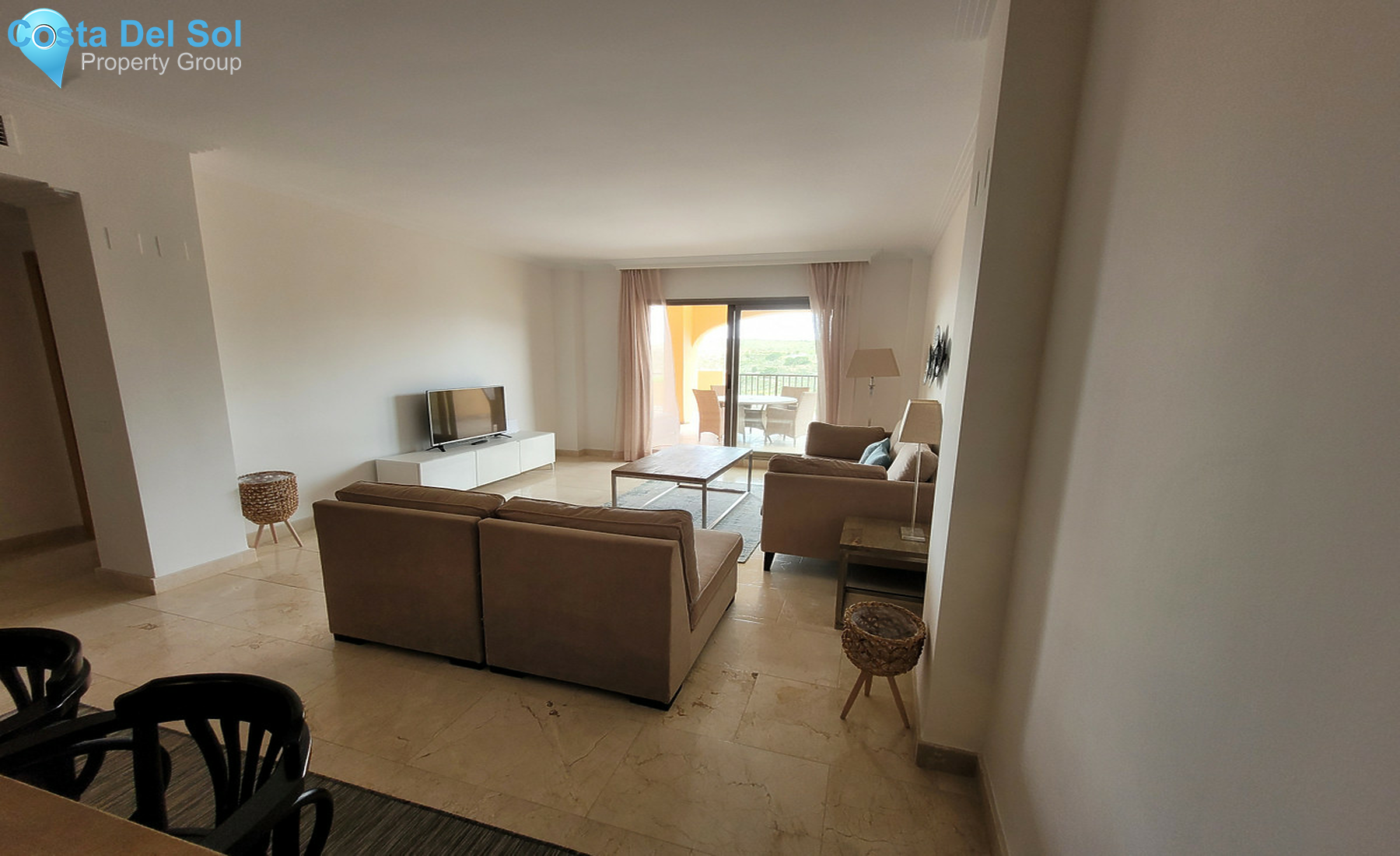 Middle Floor Apartment in Benahavís-1241428