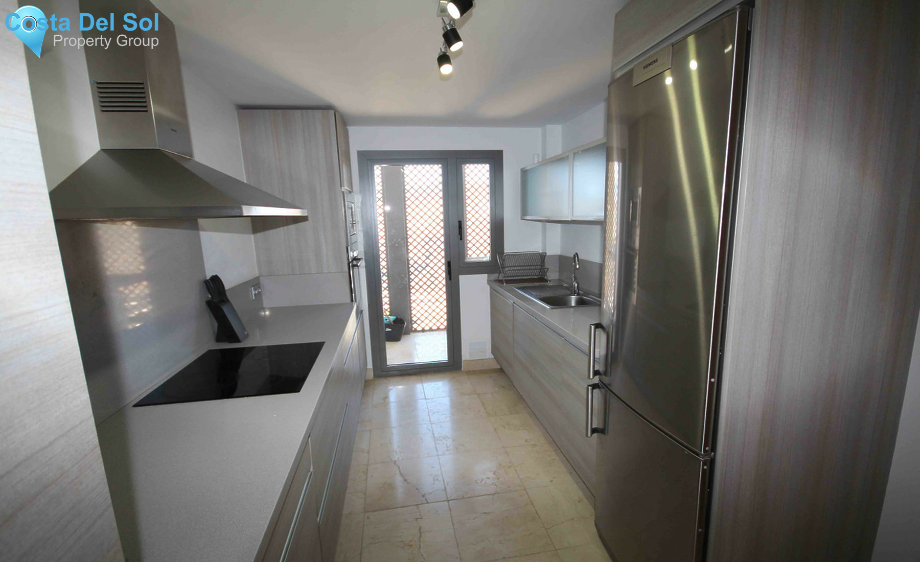 Middle Floor Apartment in Benahavís-1249301
