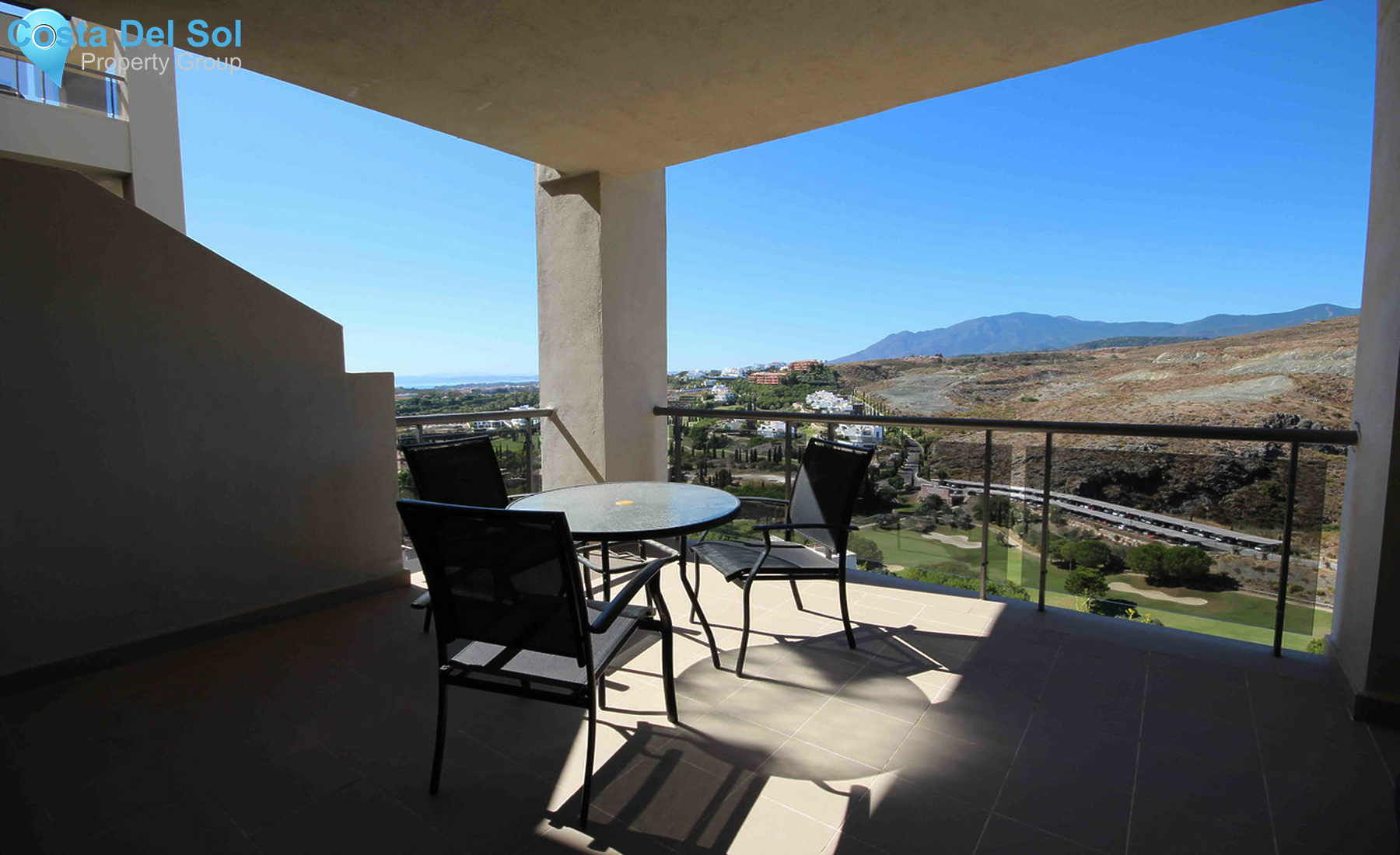 Middle Floor Apartment in Benahavís-1249304
