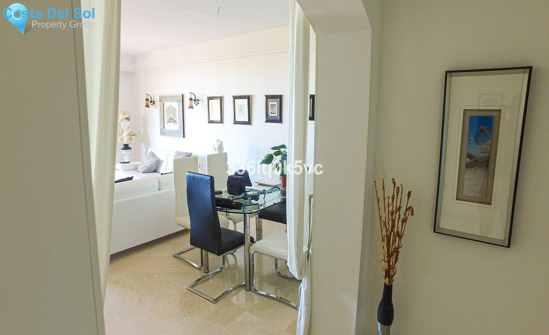 Middle Floor Apartment in Benahavís-1267769