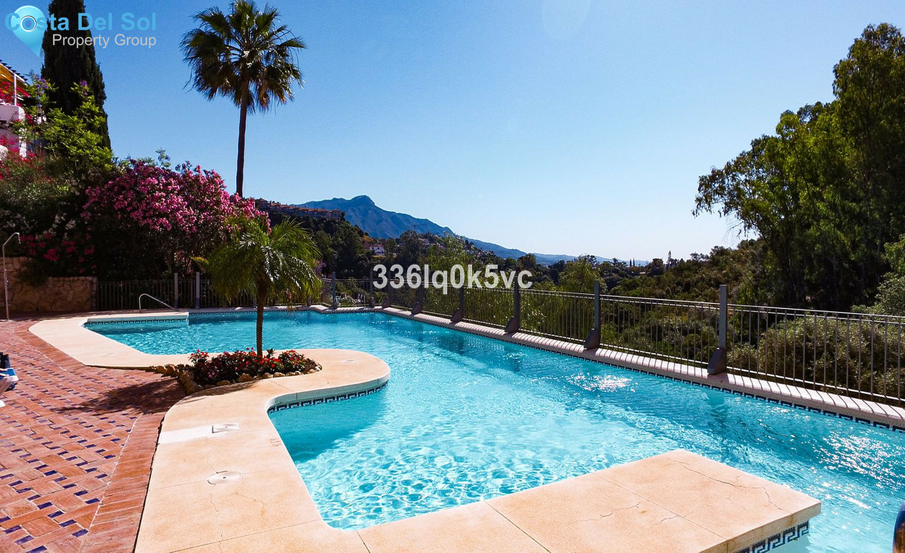 Middle Floor Apartment in Benahavís-1267753