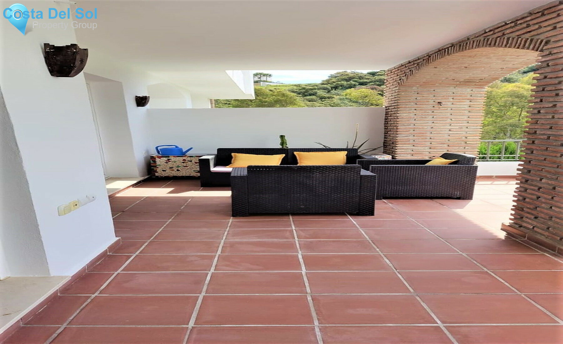 Middle Floor Apartment in Benahavís-1267821