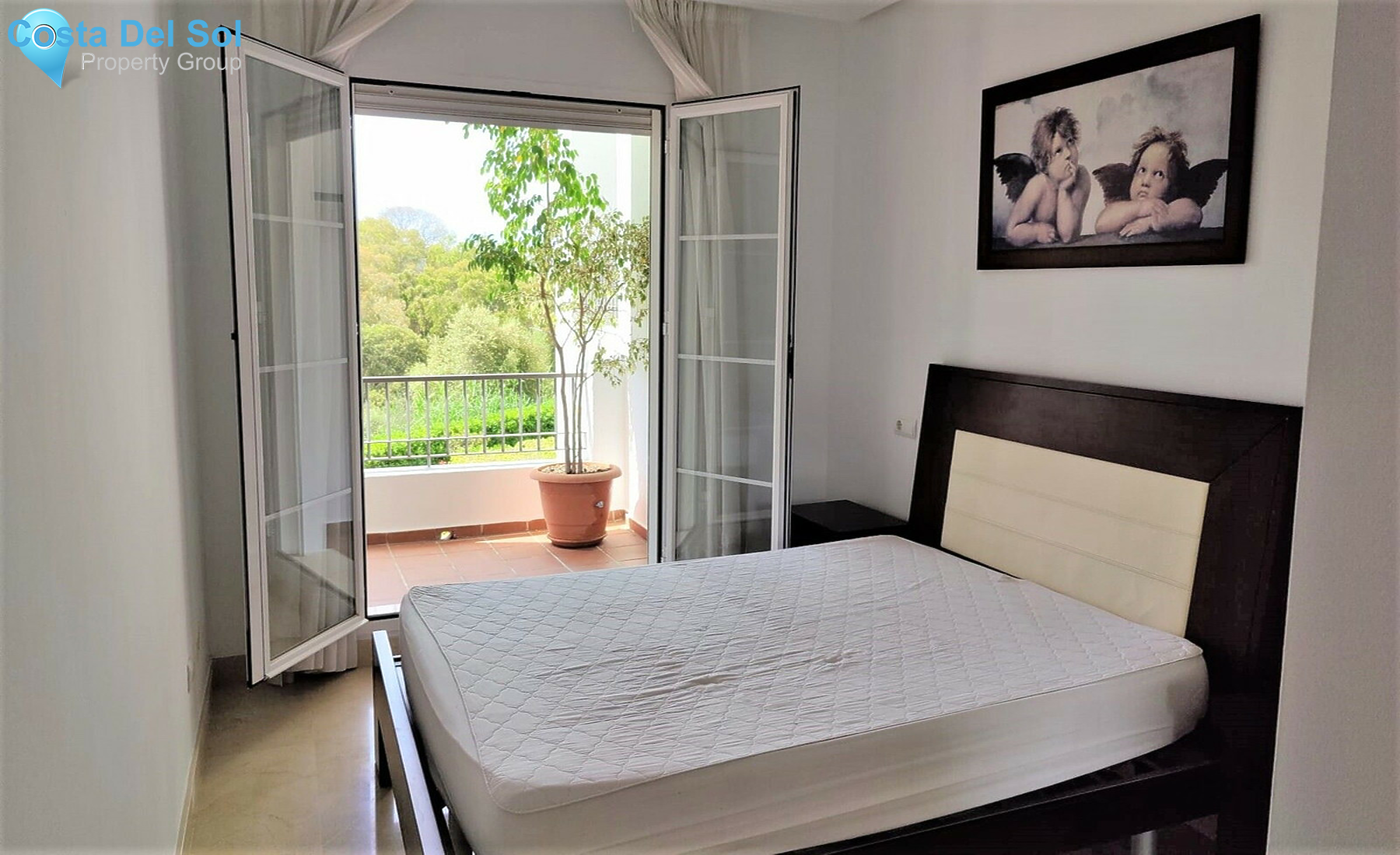 Middle Floor Apartment in Benahavís-1267807