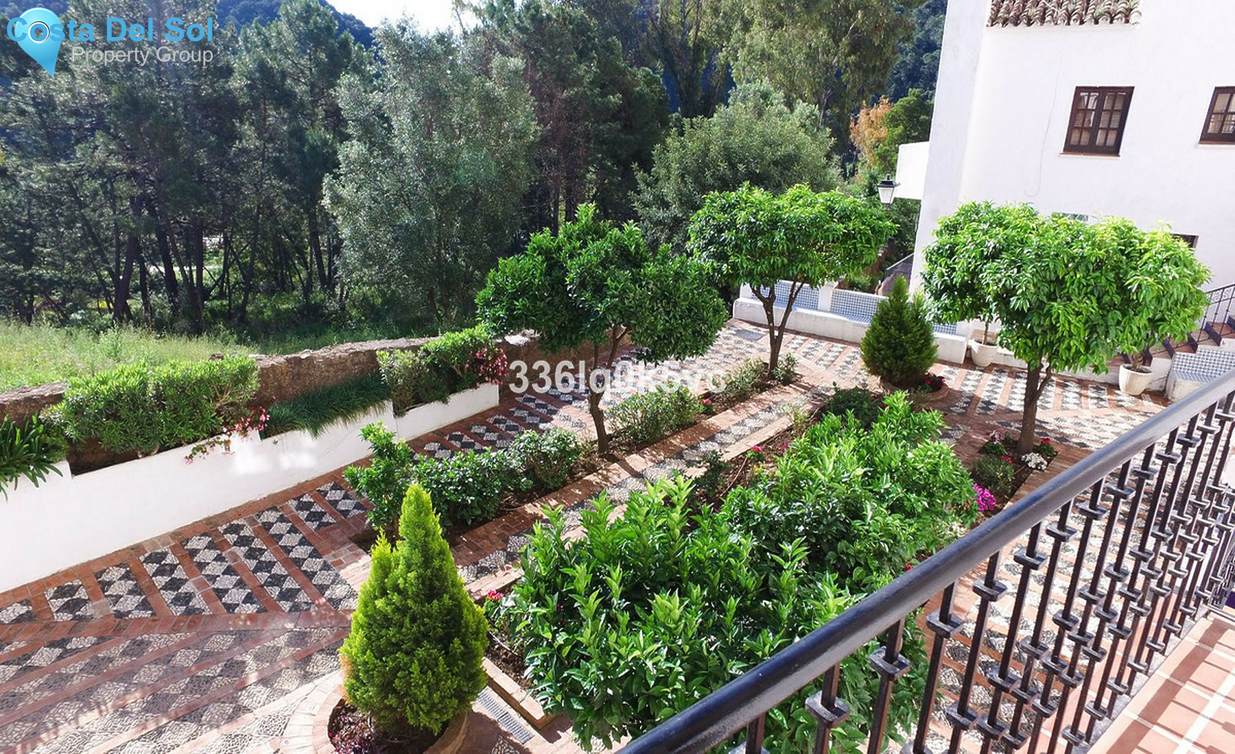 Middle Floor Apartment in Benahavís-1283982