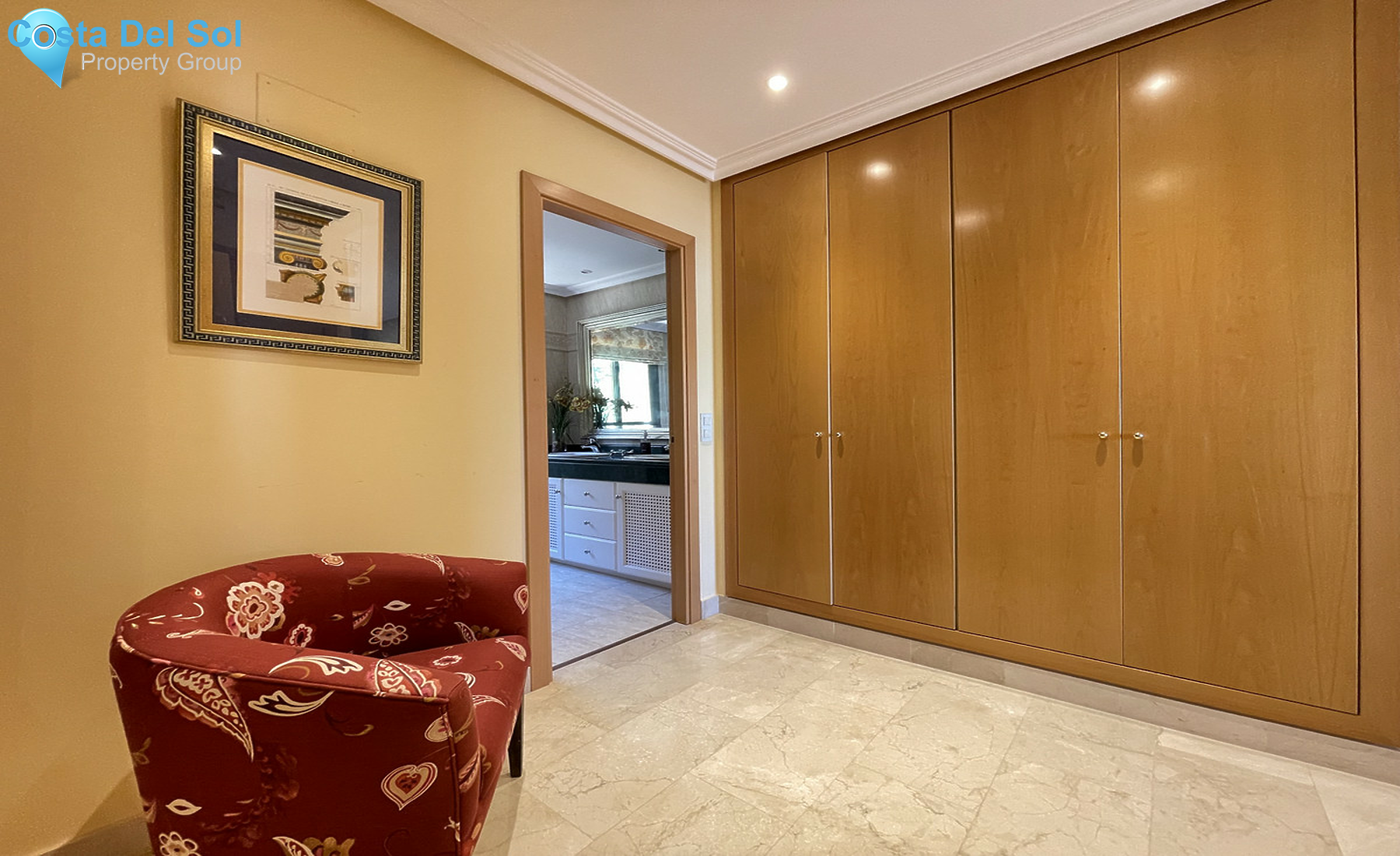 Middle Floor Apartment in Benahavís-1286876