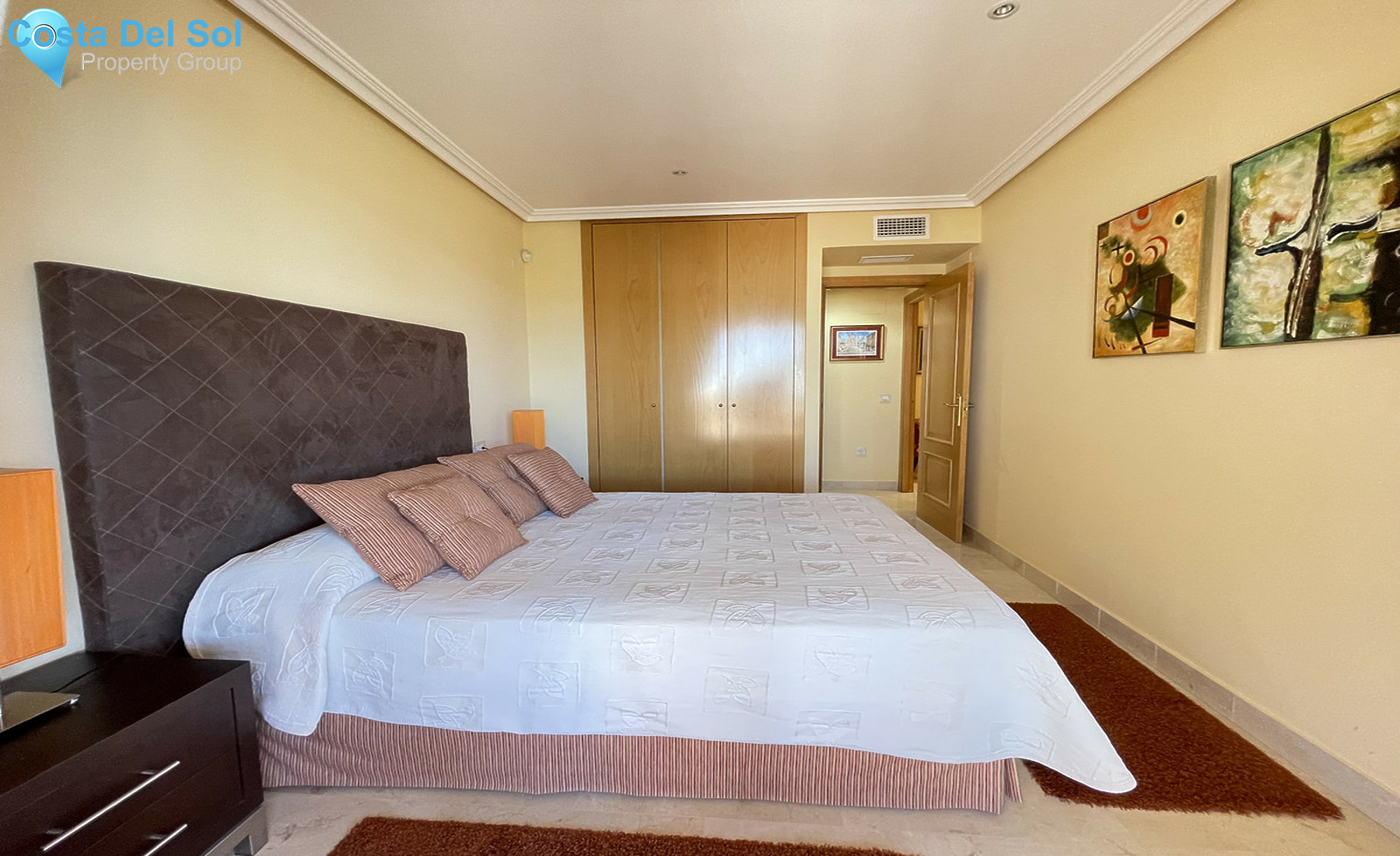 Middle Floor Apartment in Benahavís-1286864