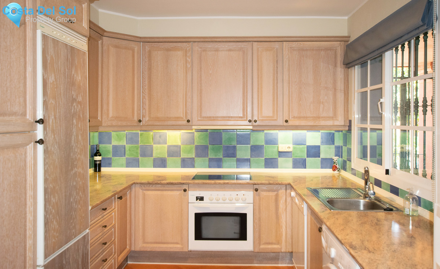 Middle Floor Apartment in Benahavís-1291360