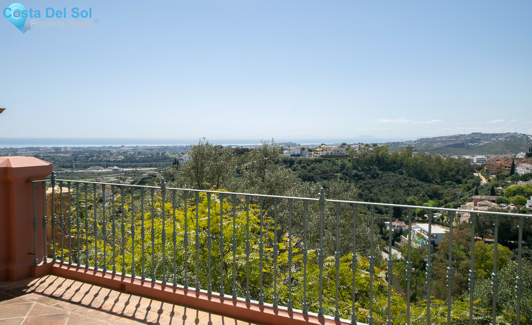Middle Floor Apartment in Benahavís-1291352