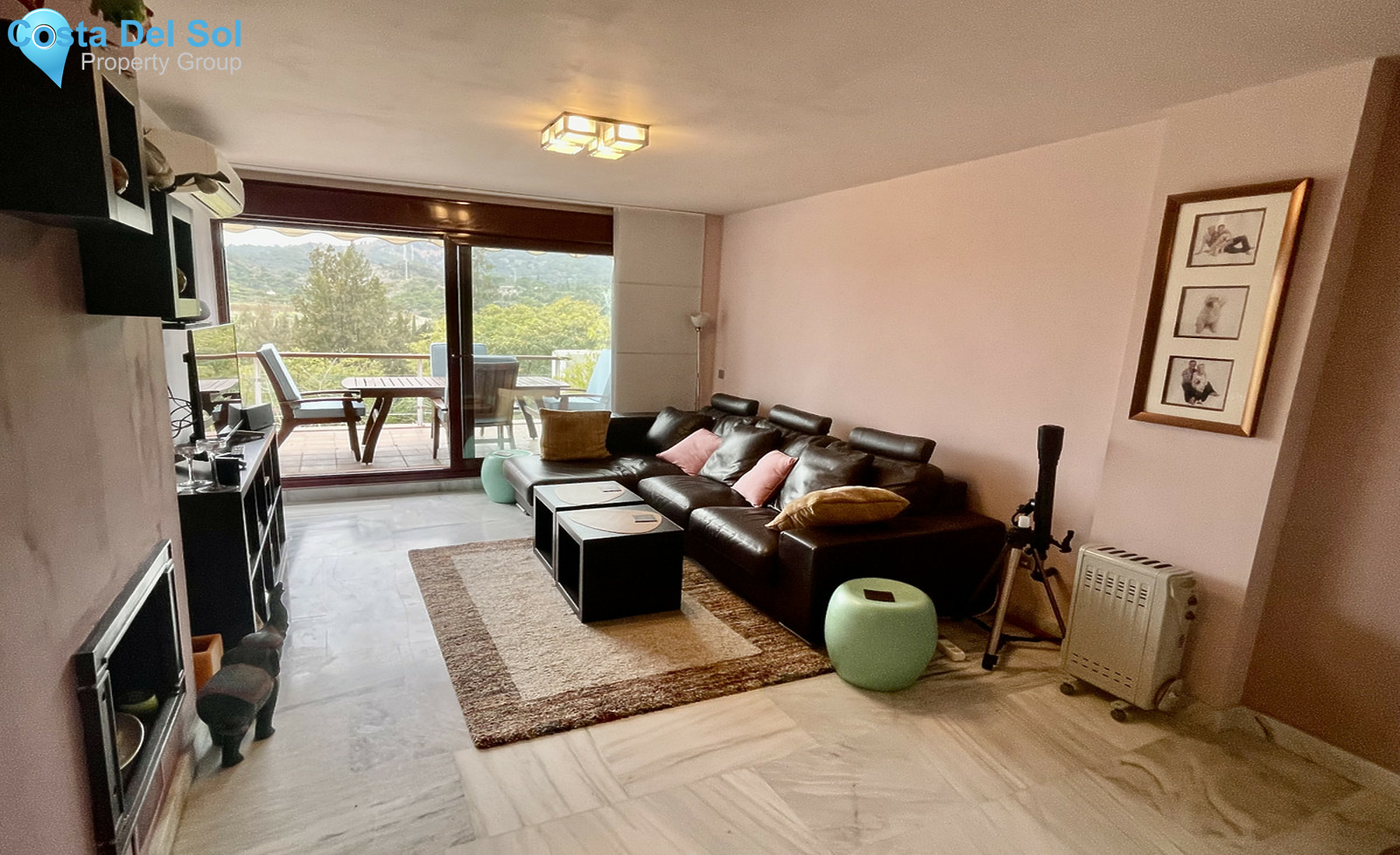 Middle Floor Apartment in Benahavís-1307750
