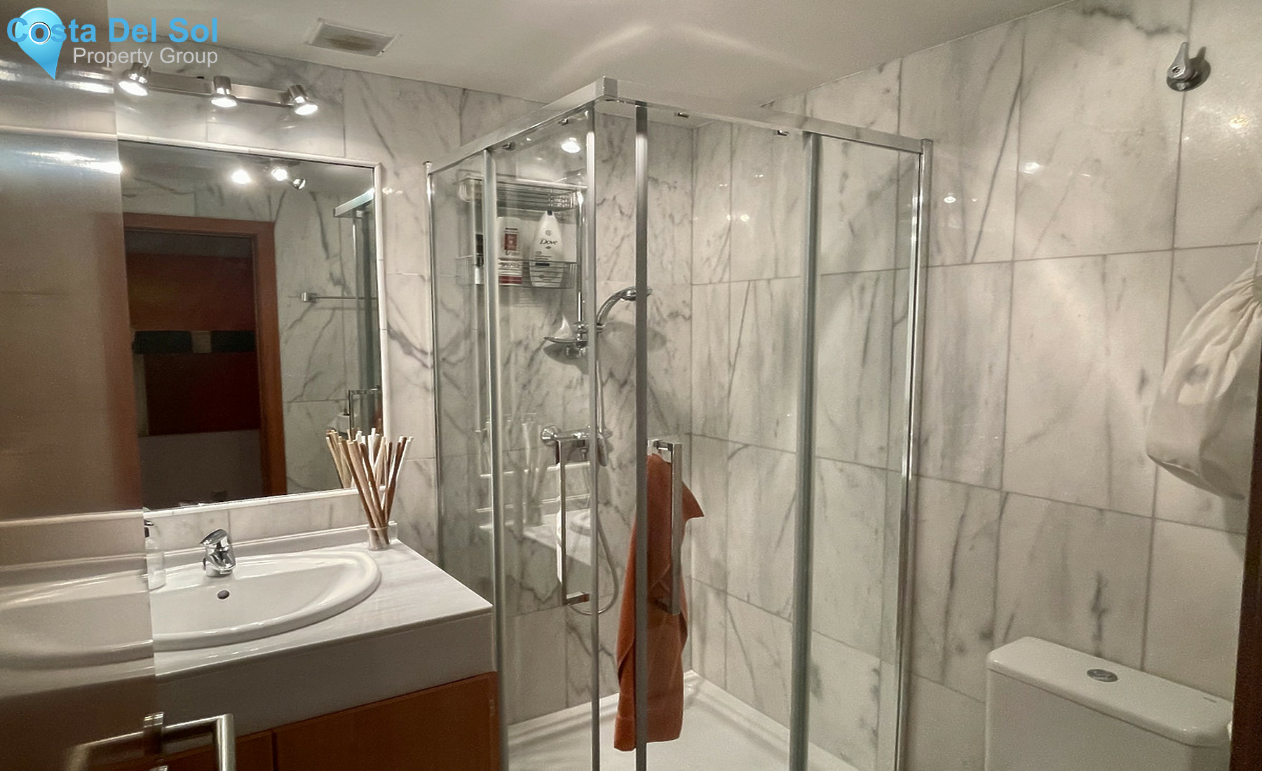 Middle Floor Apartment in Benahavís-1307757