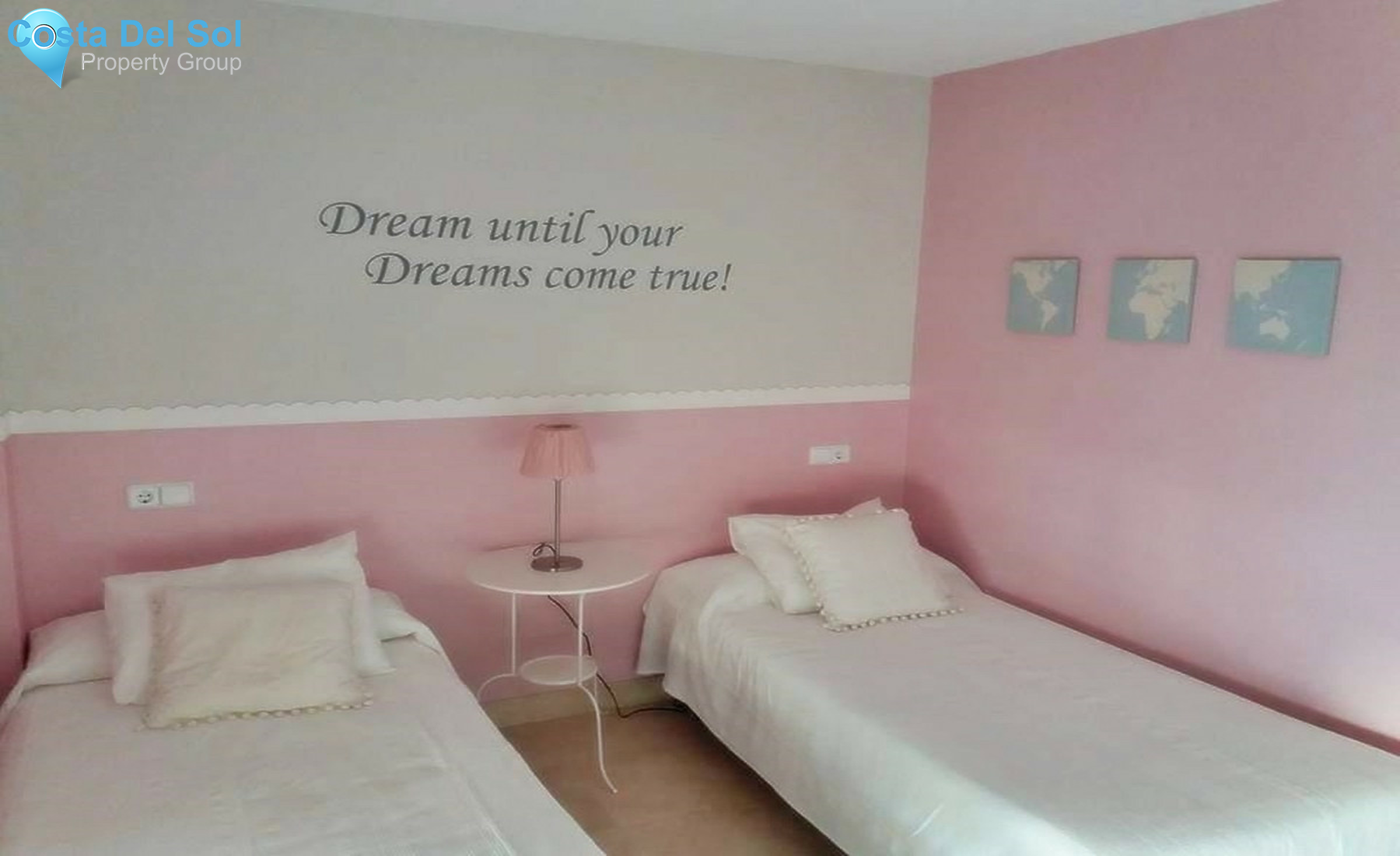 Middle Floor Apartment in Benahavís-1310373