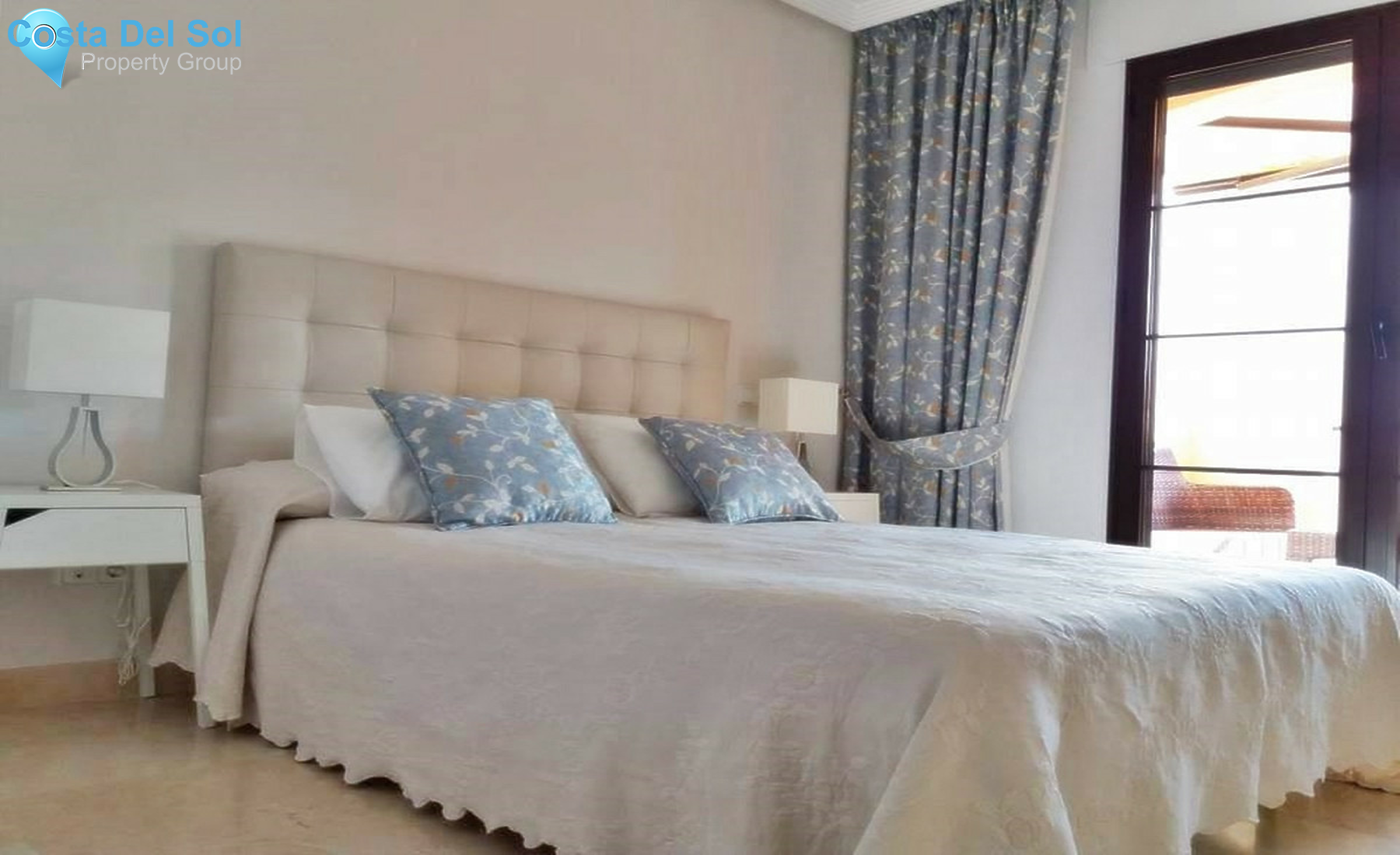 Middle Floor Apartment in Benahavís-1310375