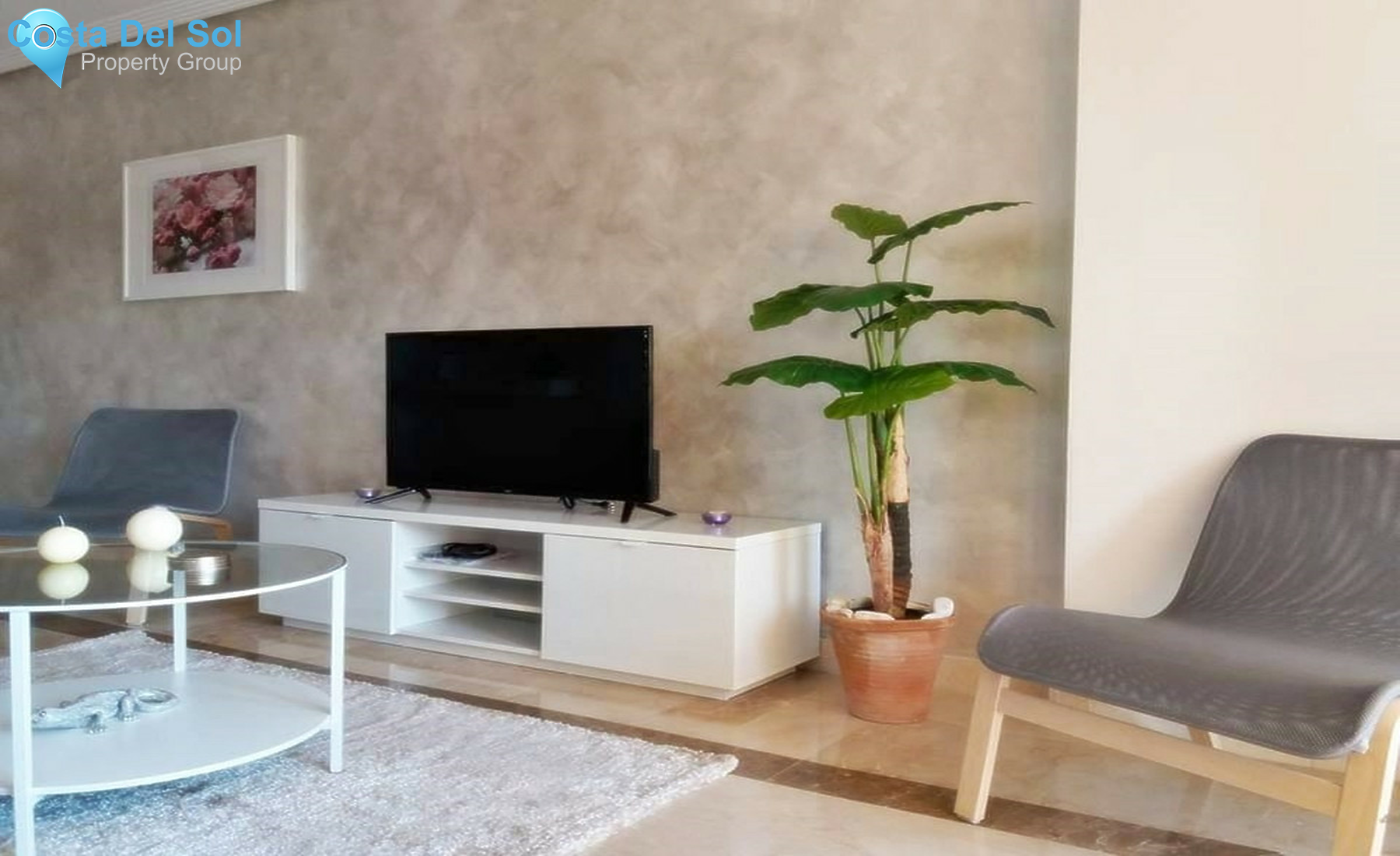 Middle Floor Apartment in Benahavís-1310369