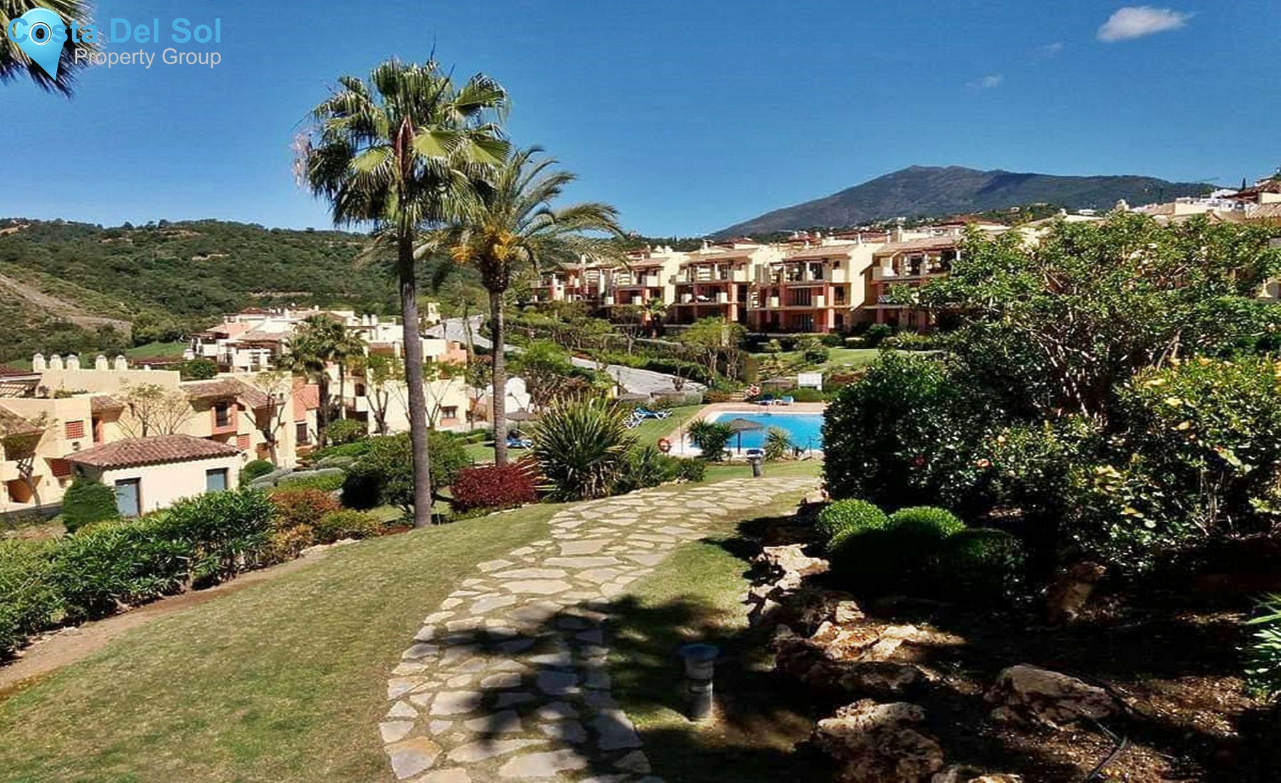 Middle Floor Apartment in Benahavís-1310371