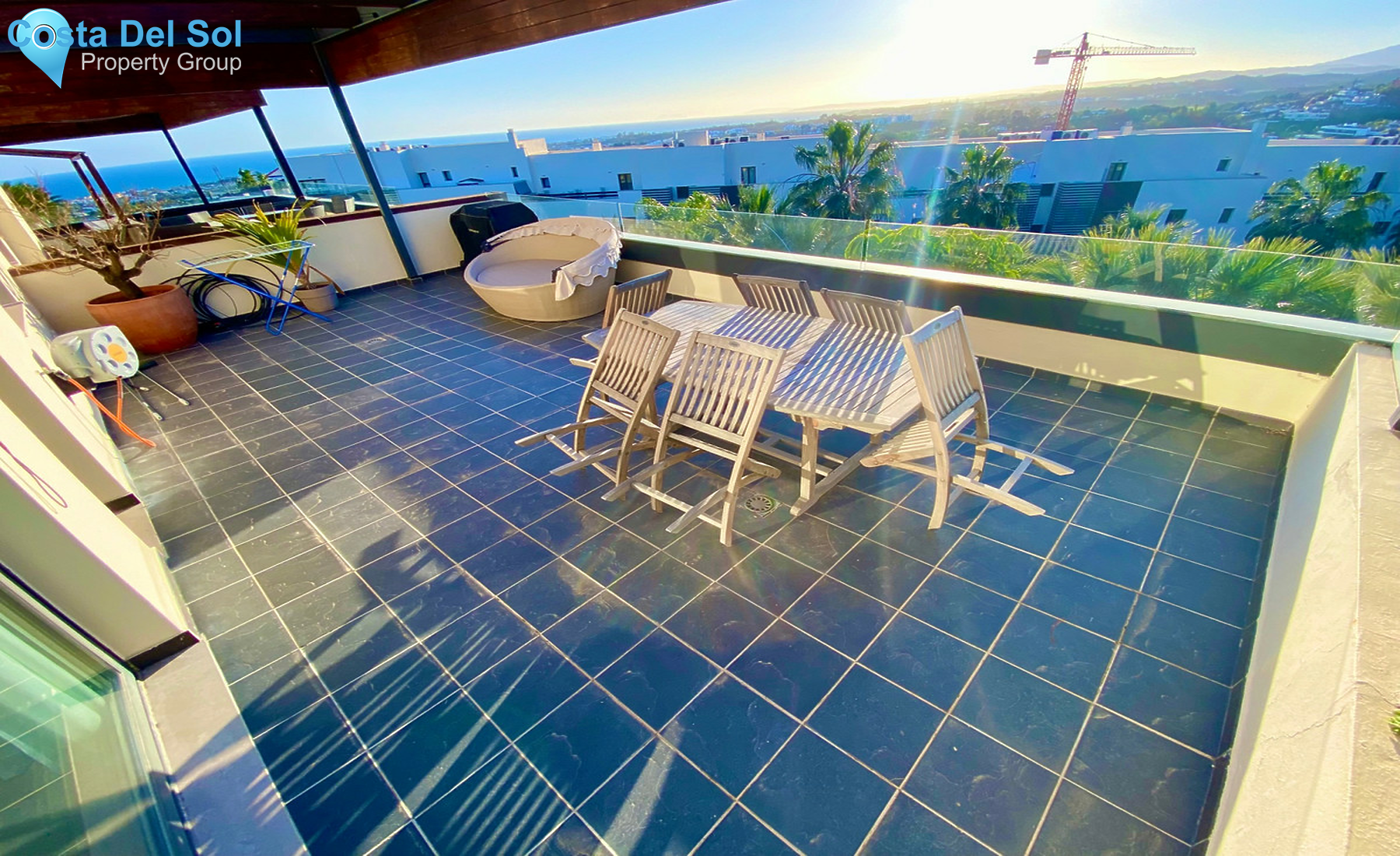 Middle Floor Apartment in Benahavís-1310992
