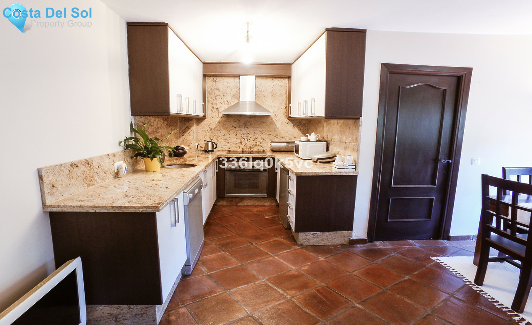 Middle Floor Apartment in Benahavís-1331280