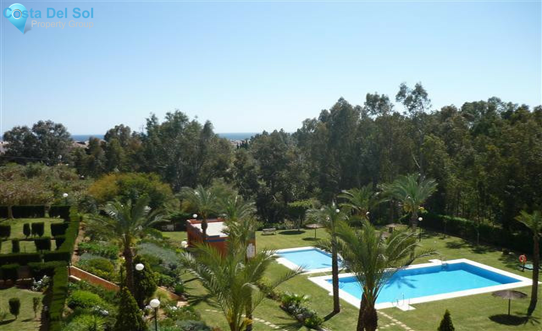 Middle Floor Apartment in Benahavís-1354738