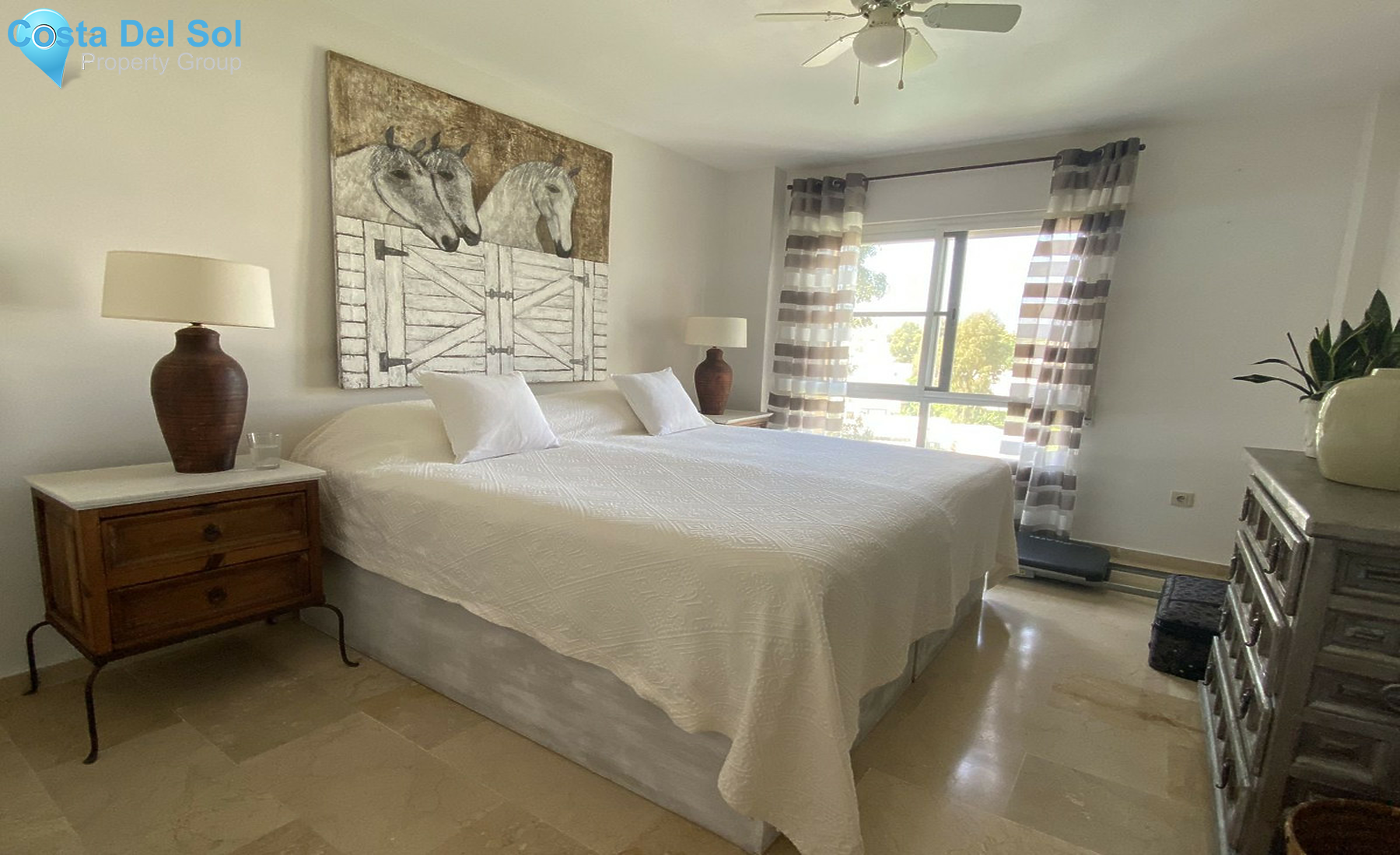 Middle Floor Apartment in Benahavís-1354750