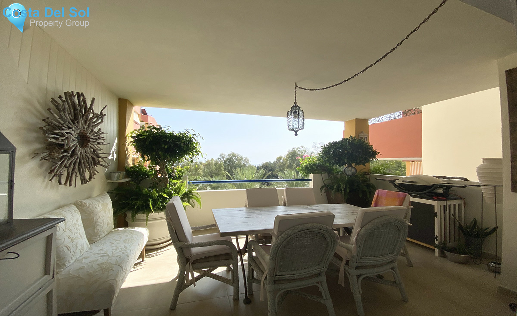Middle Floor Apartment in Benahavís-1354741