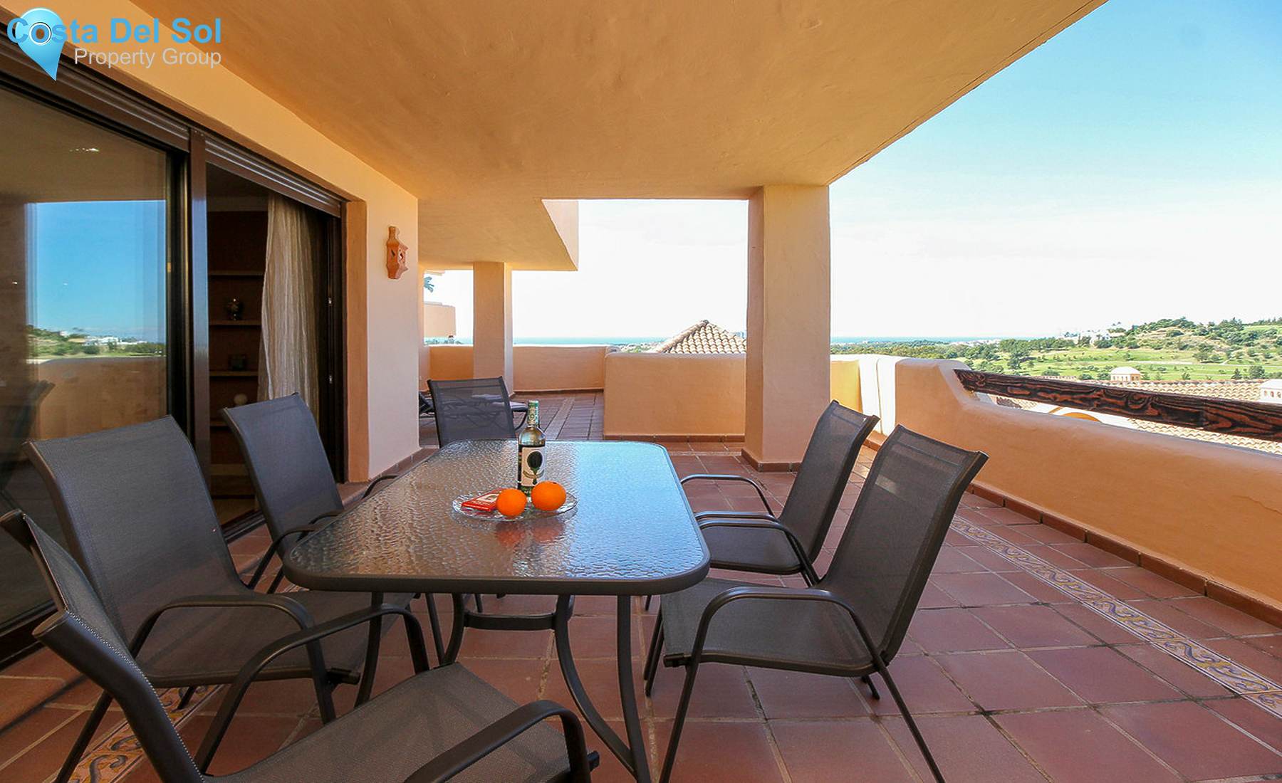 Middle Floor Apartment in Benahavís-1375142